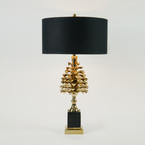 INVICTUS TABLE LAMP