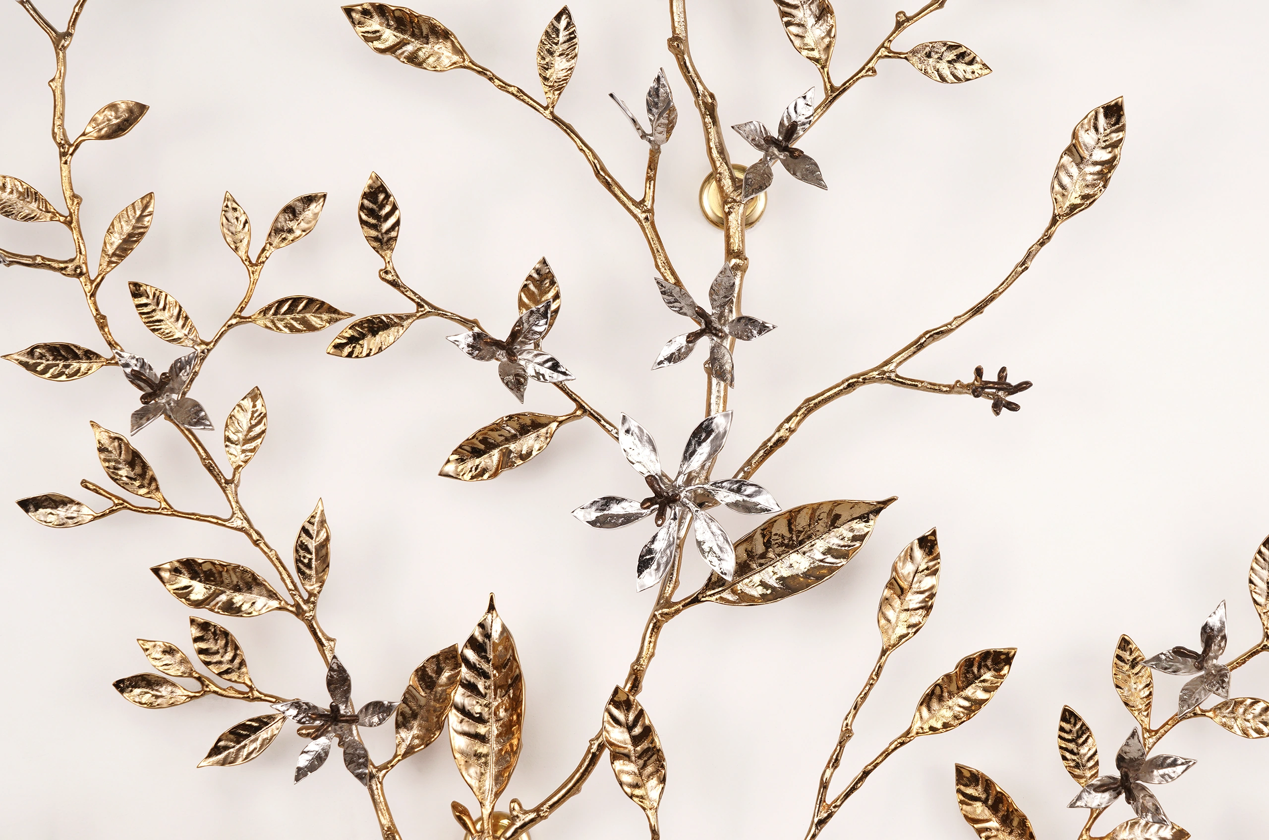 Luxury Wall Decor - Quattrefoil