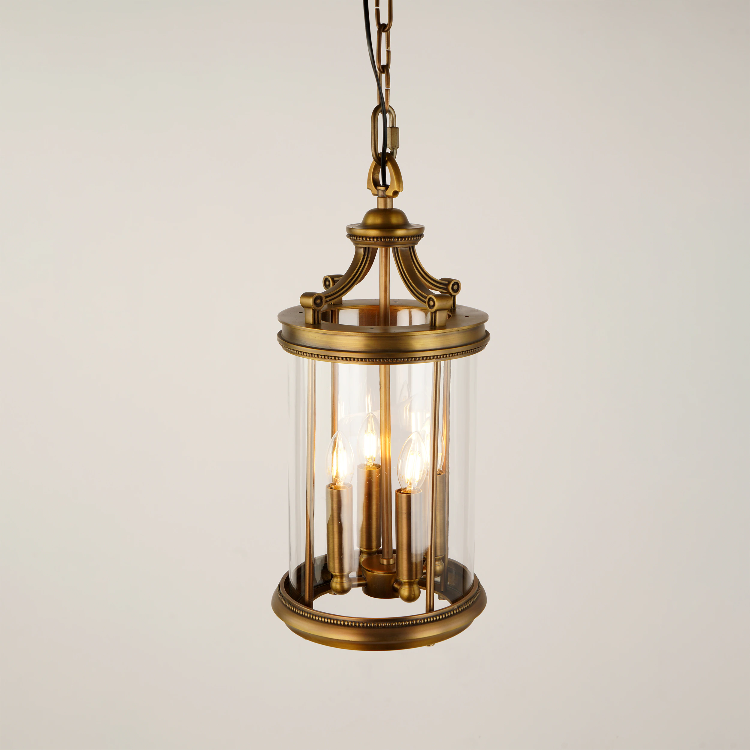 Quattrefoil Luxury Decor & Lighting