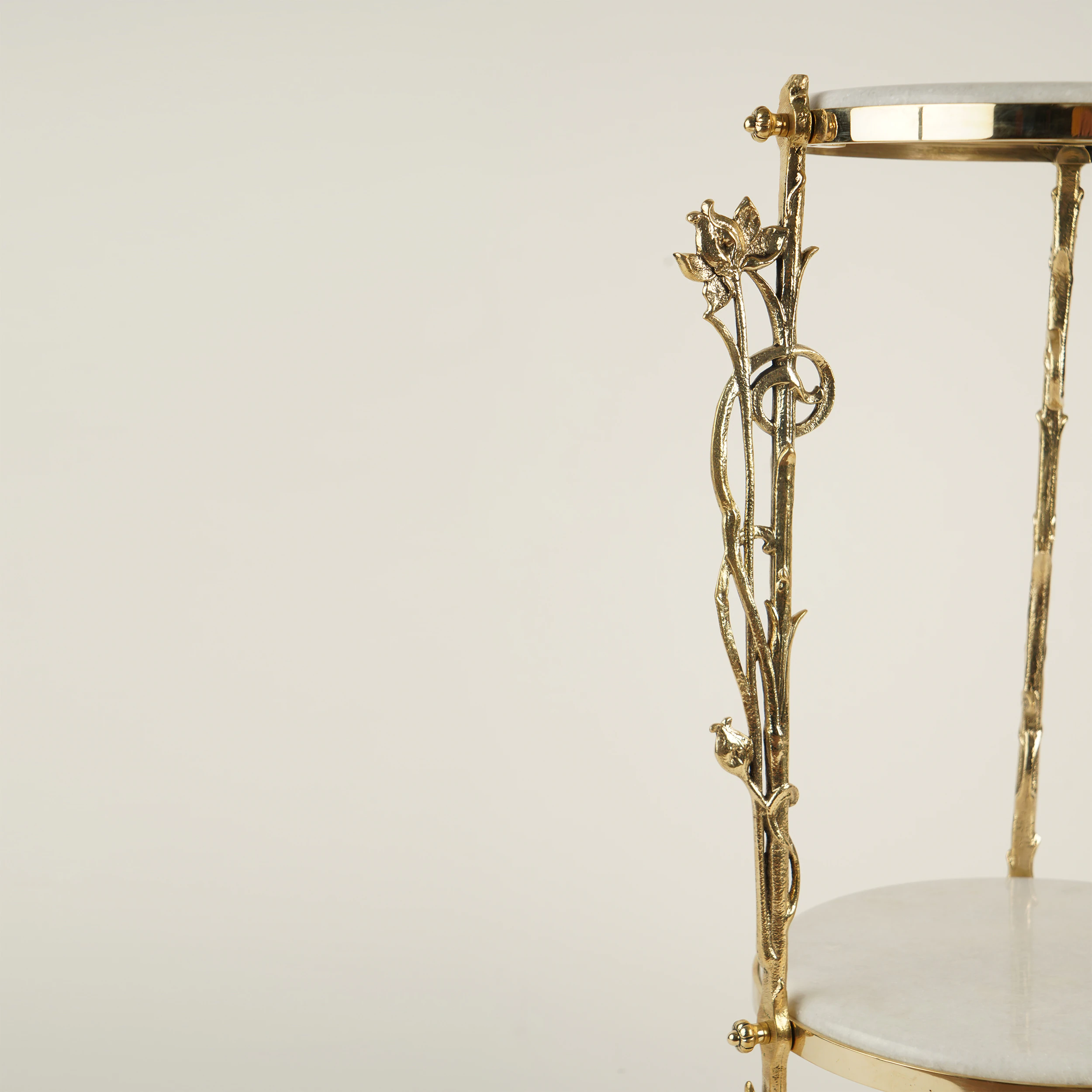 Quattrefoil Luxury Decor & Lighting
