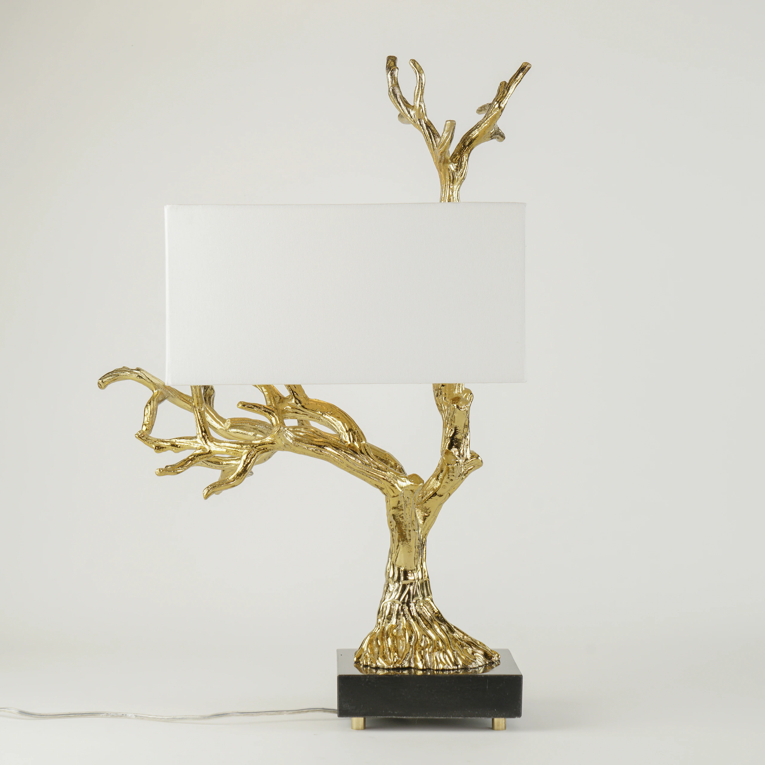 Quattrefoil Luxury Decor & Lighting