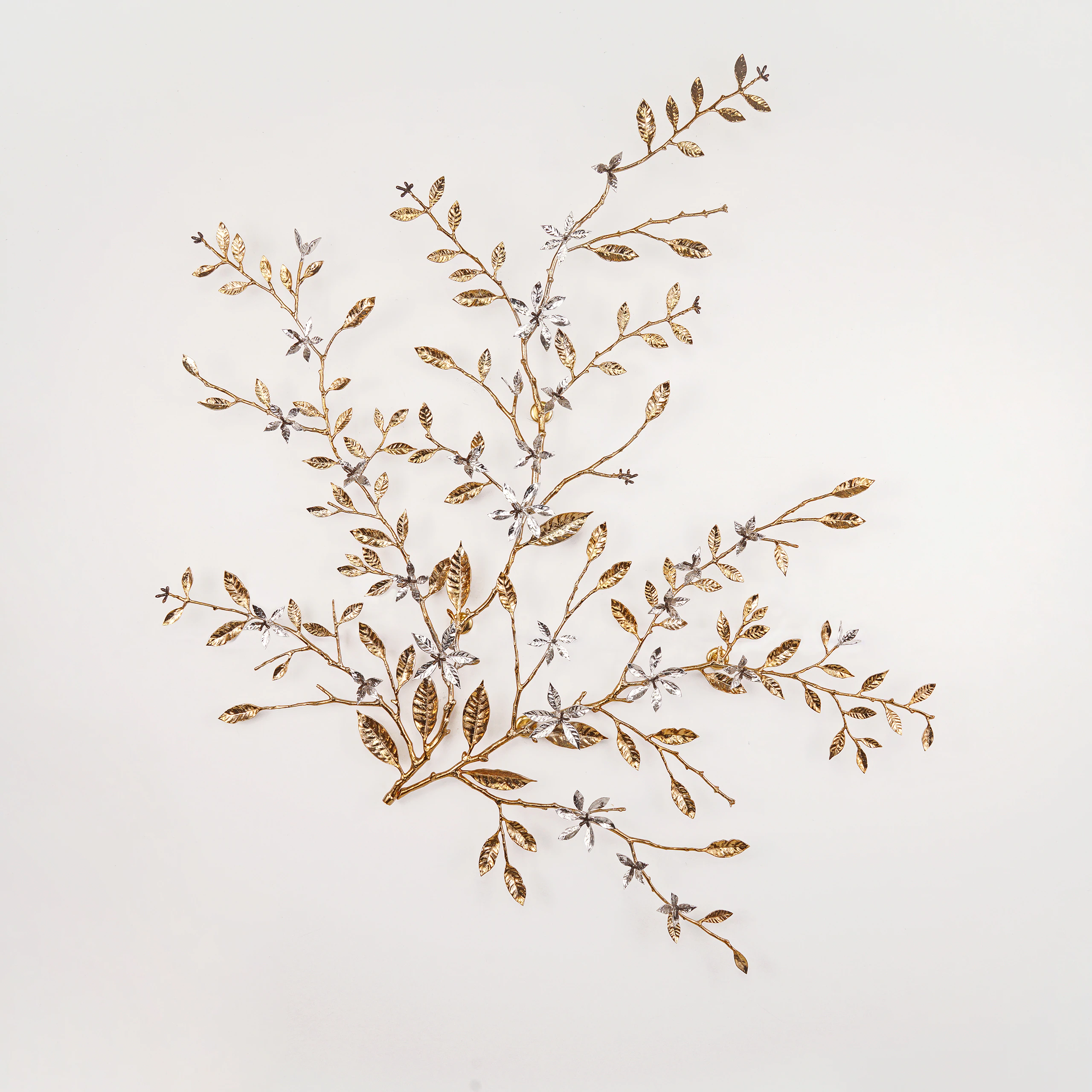 Quattrefoil Luxury Decor & Lighting