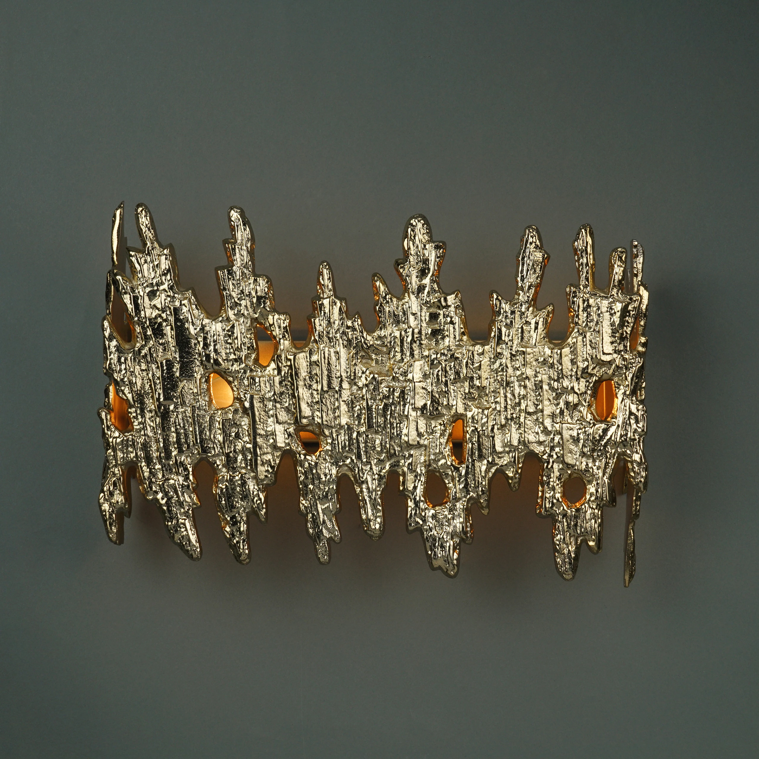 Quattrefoil Luxury Decor & Lighting