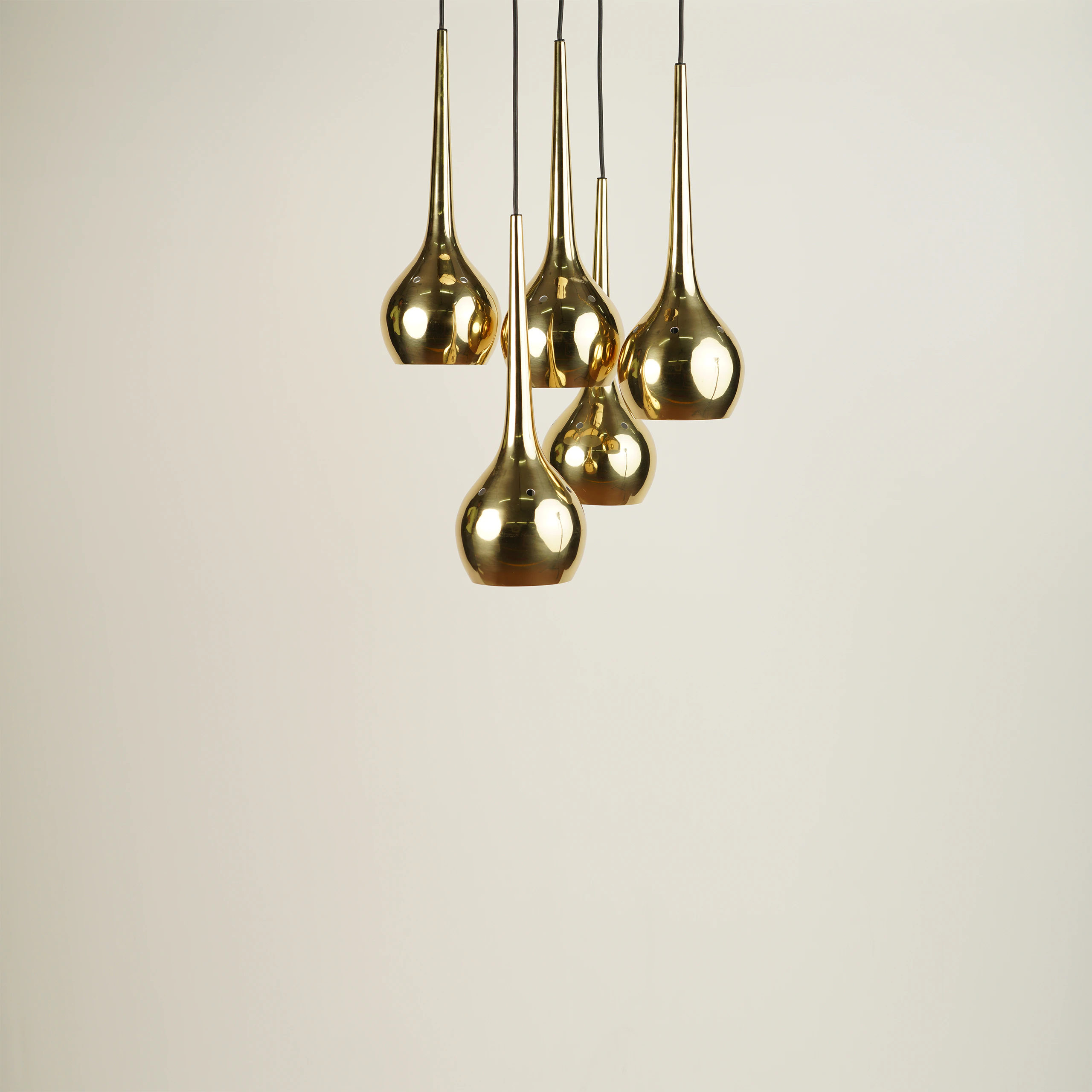 Quattrefoil Luxury Decor & Lighting