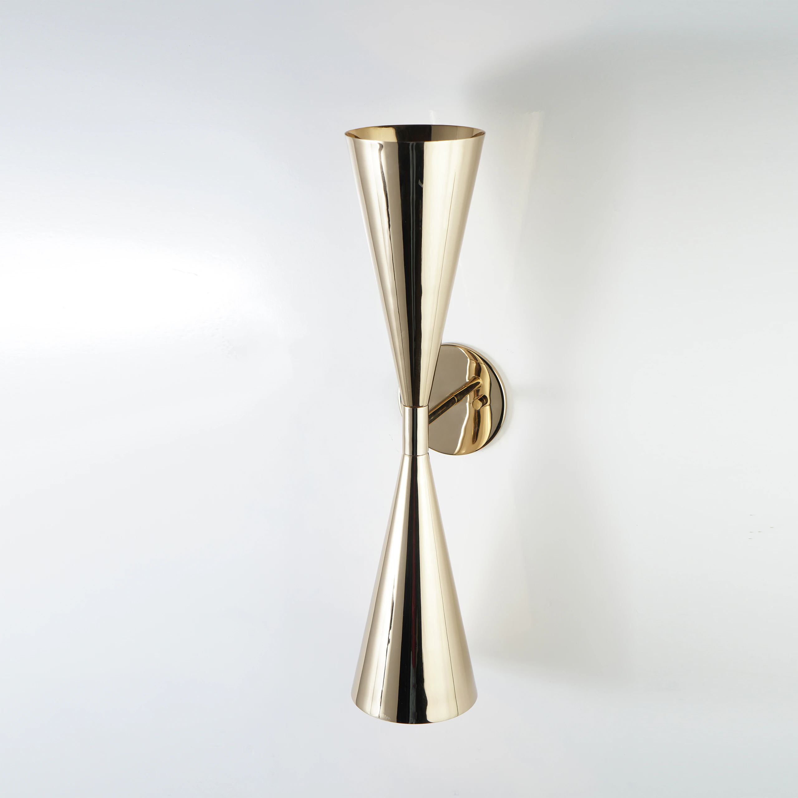 Quattrefoil Luxury Decor & Lighting