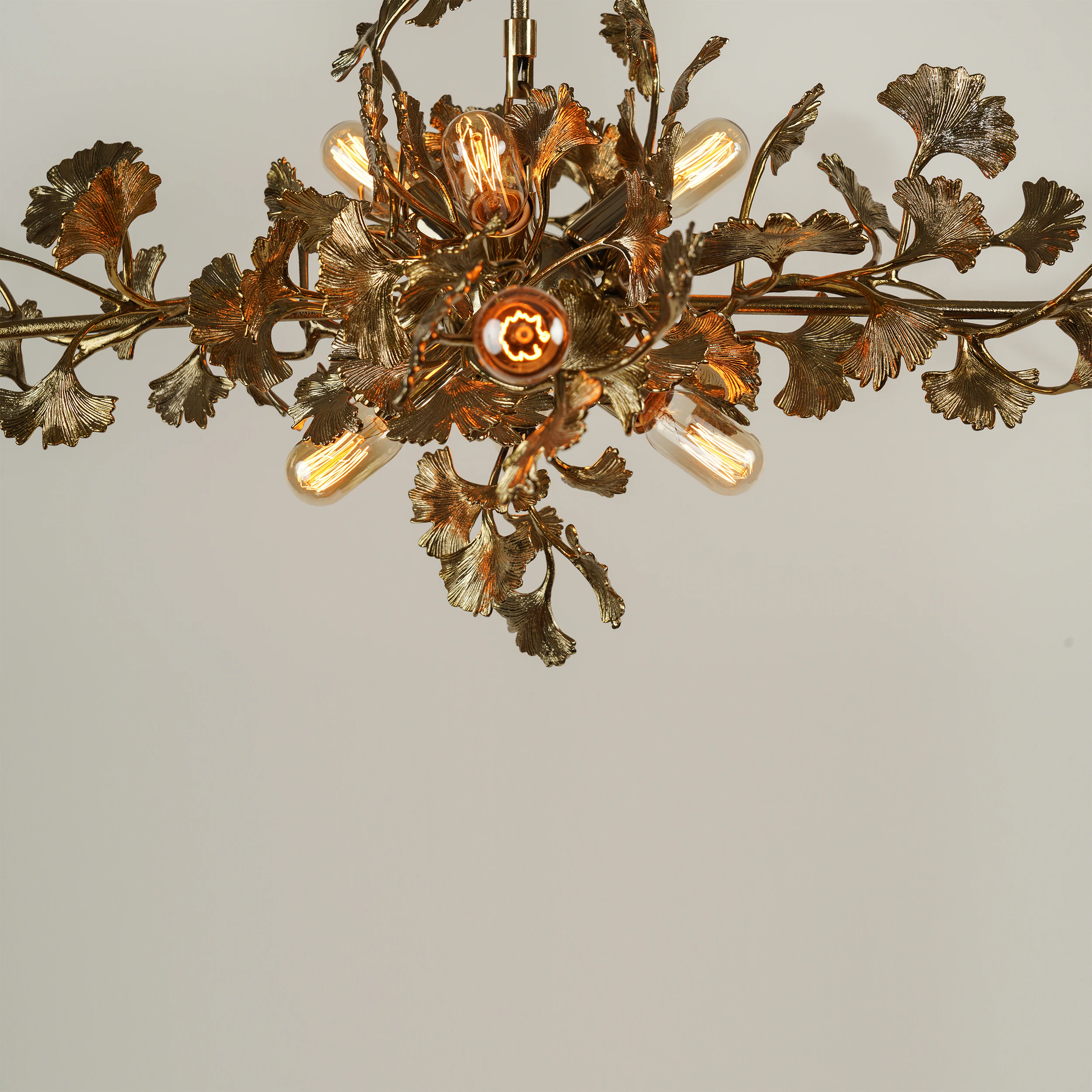 Quattrefoil Luxury Decor & Lighting