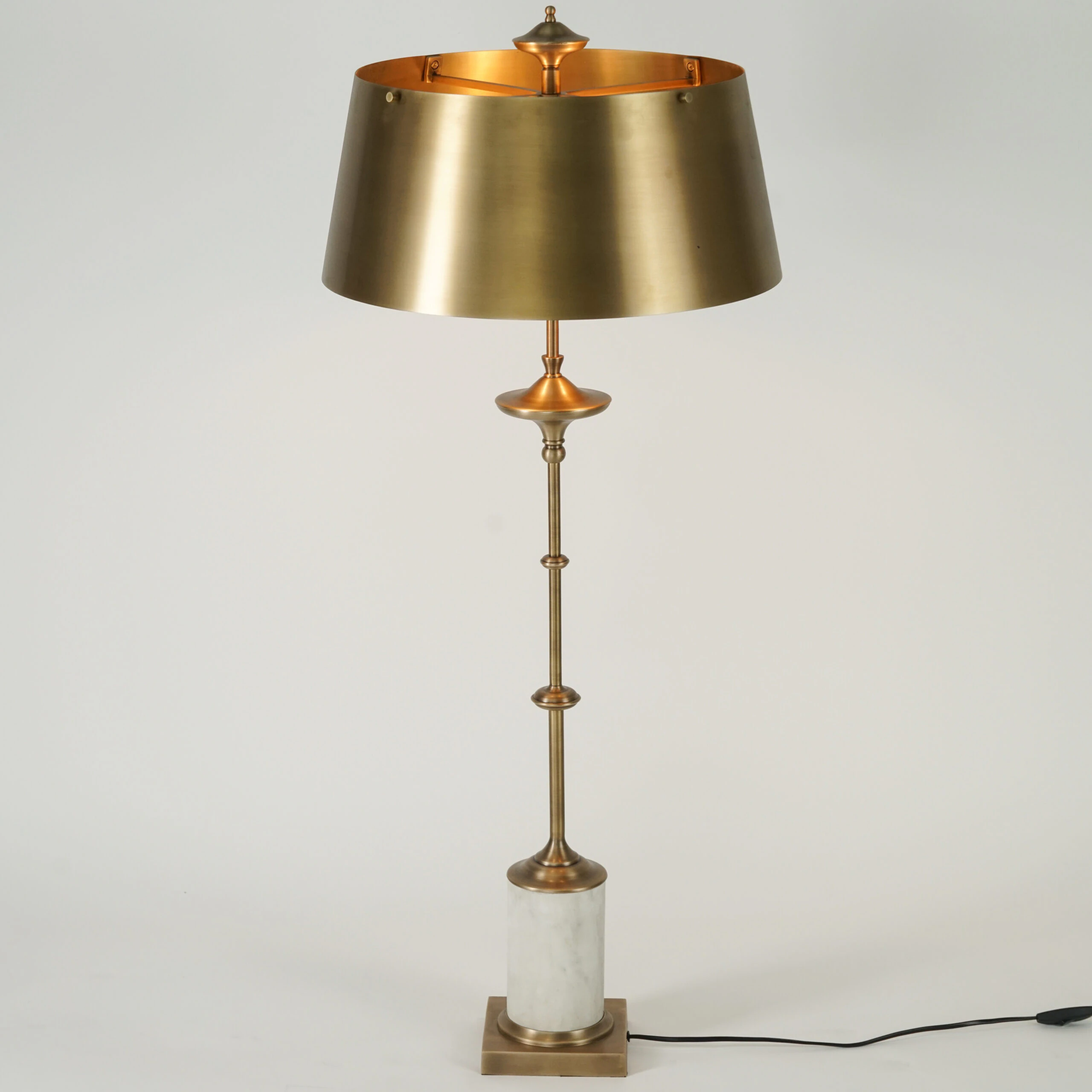 Quattrefoil Luxury Decor & Lighting