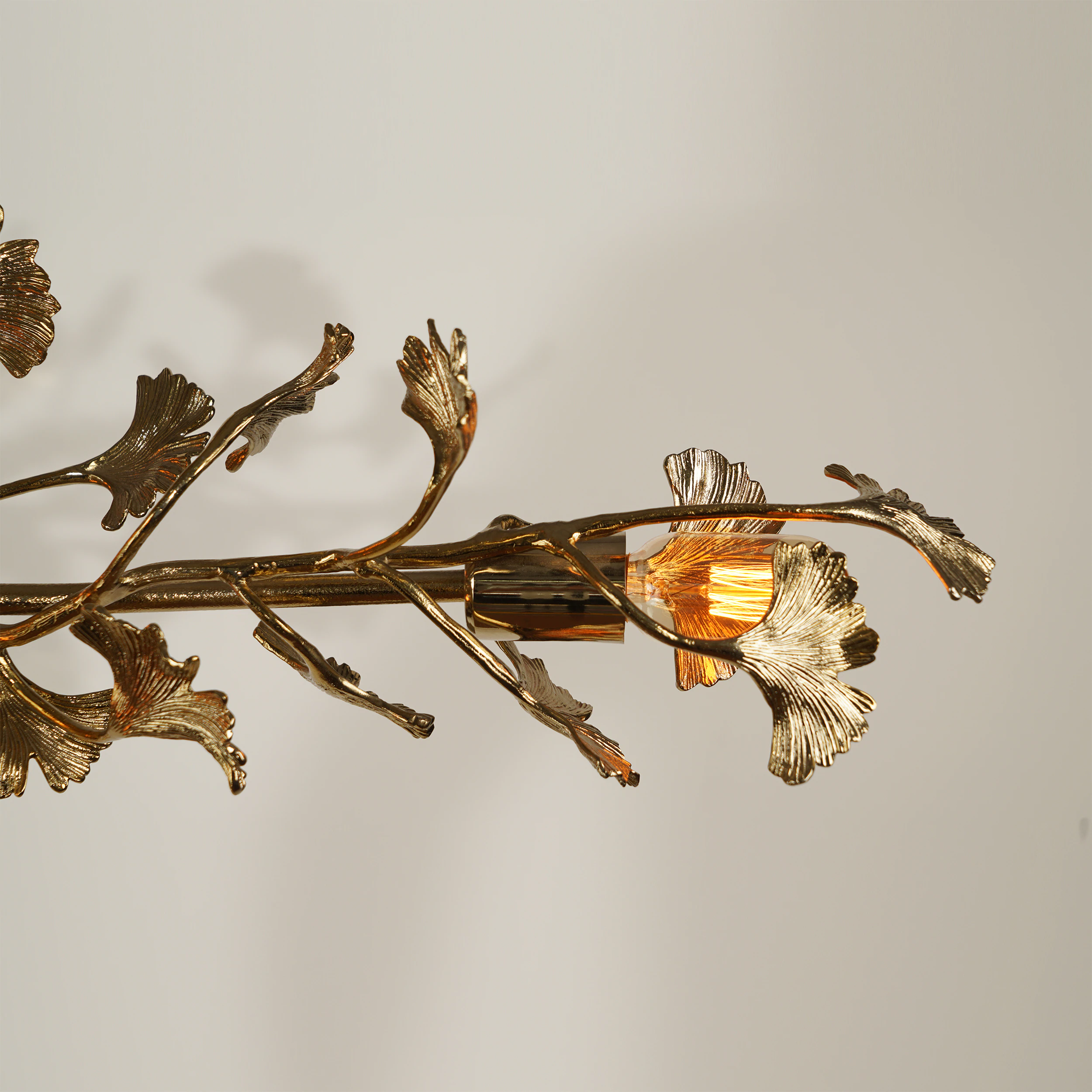Quattrefoil Luxury Decor & Lighting