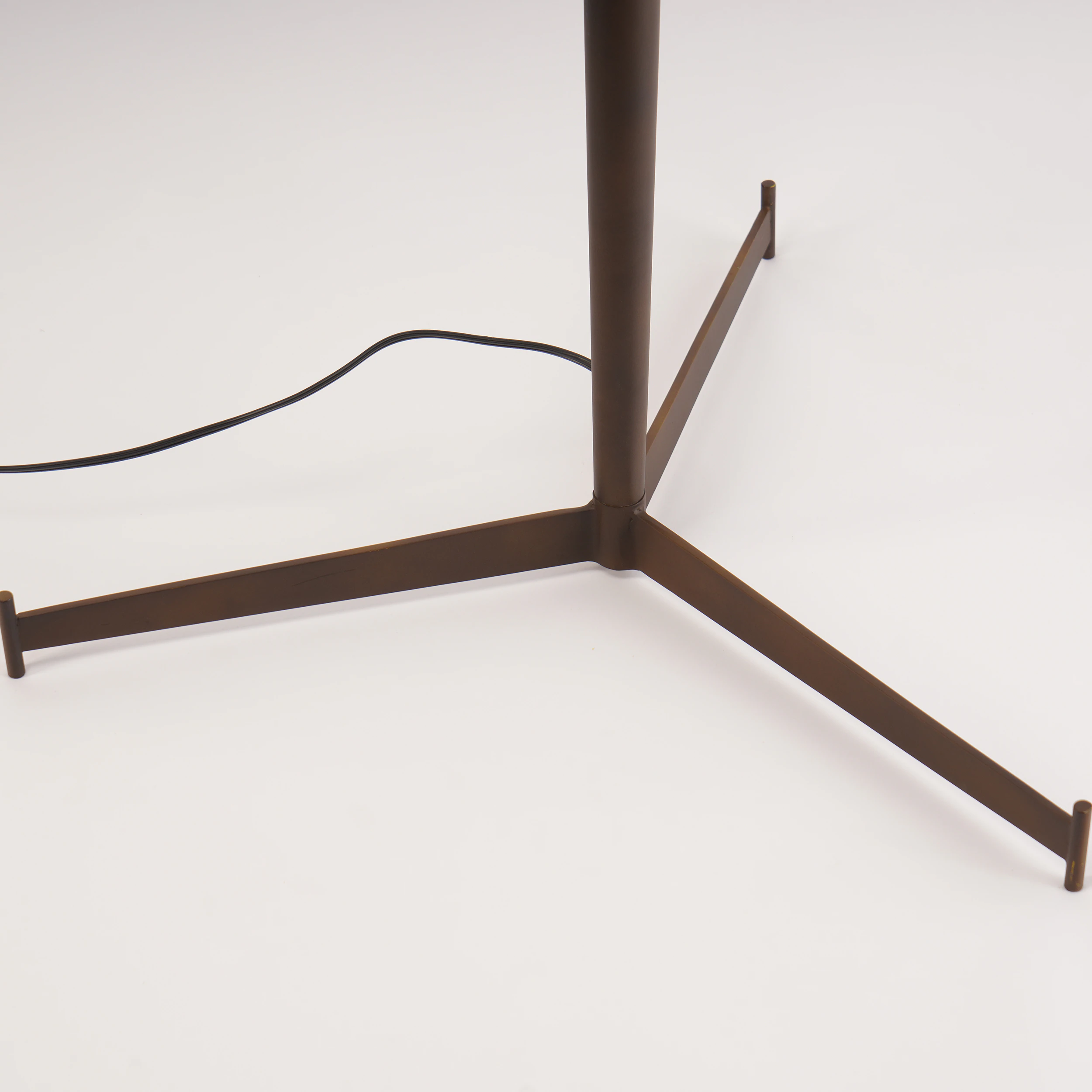 Quattrefoil Luxury Decor & Lighting
