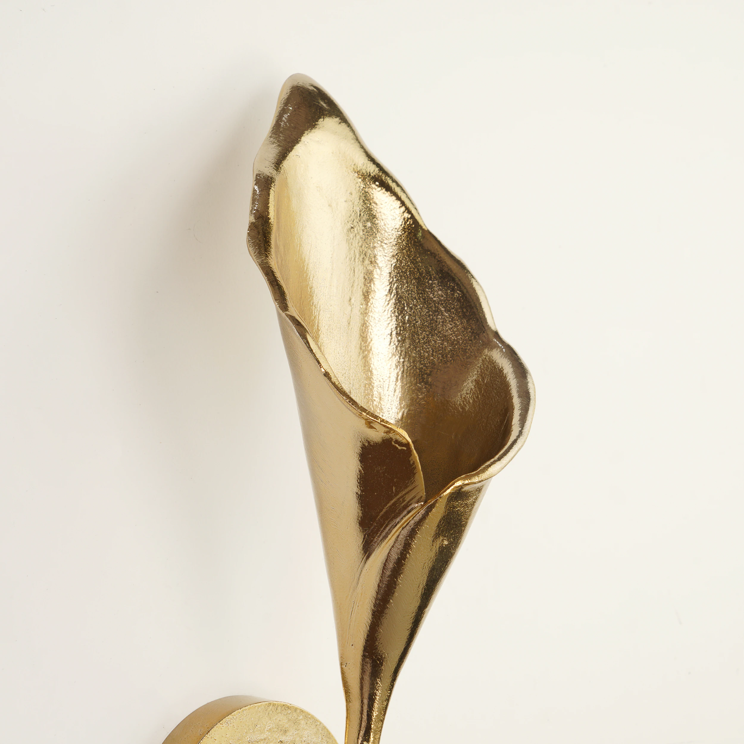 Quattrefoil Luxury Decor & Lighting