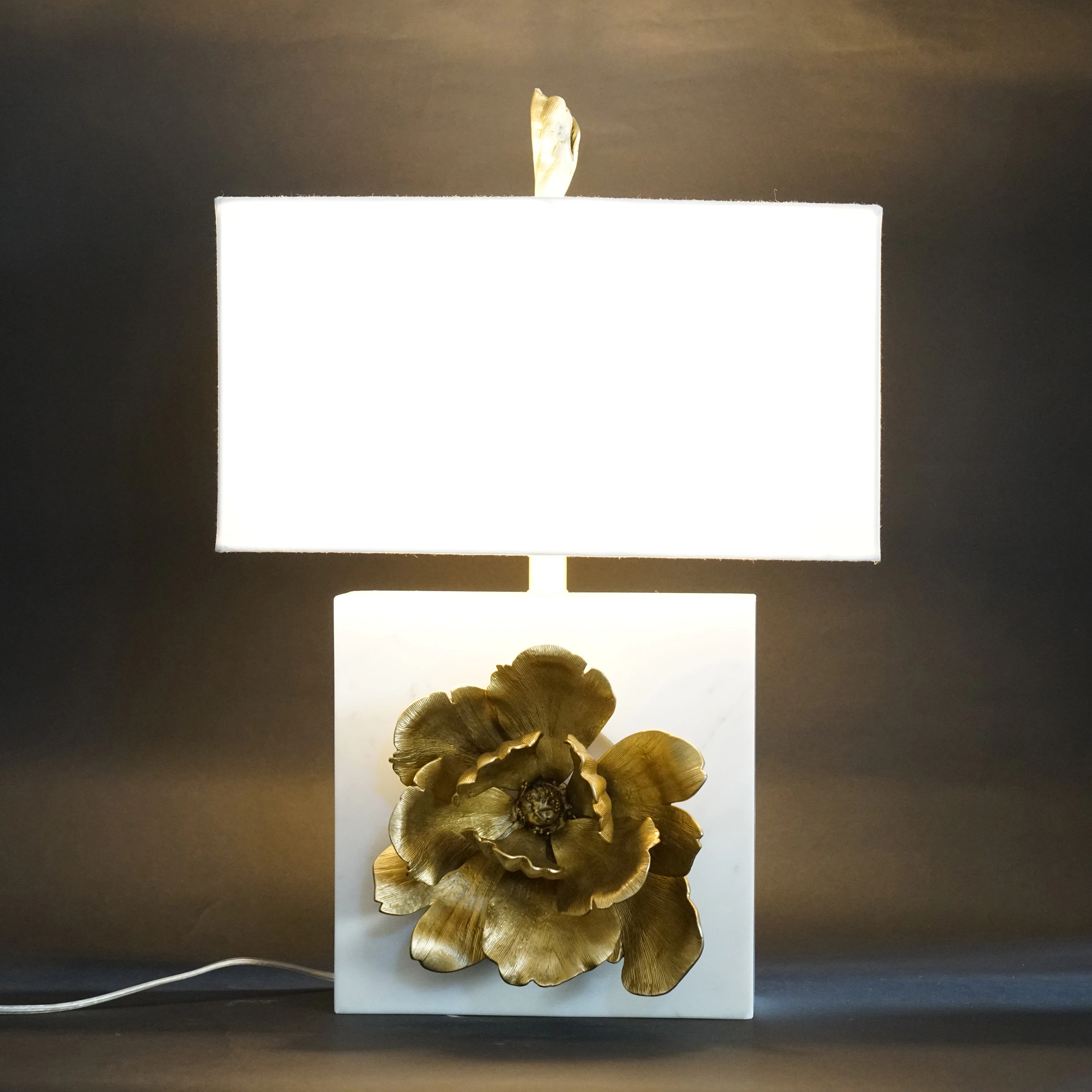 Quattrefoil Luxury Decor & Lighting