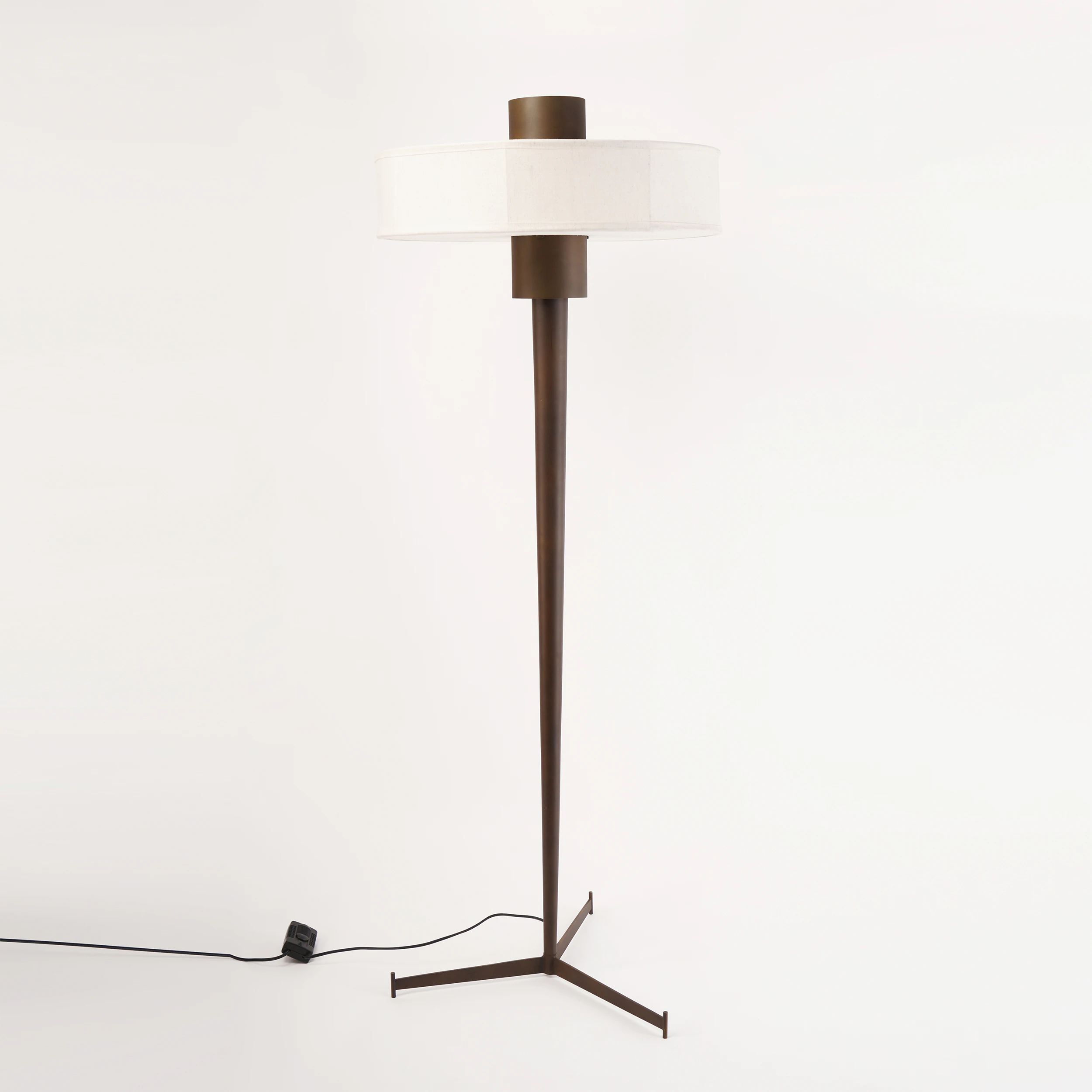 Quattrefoil Luxury Decor & Lighting
