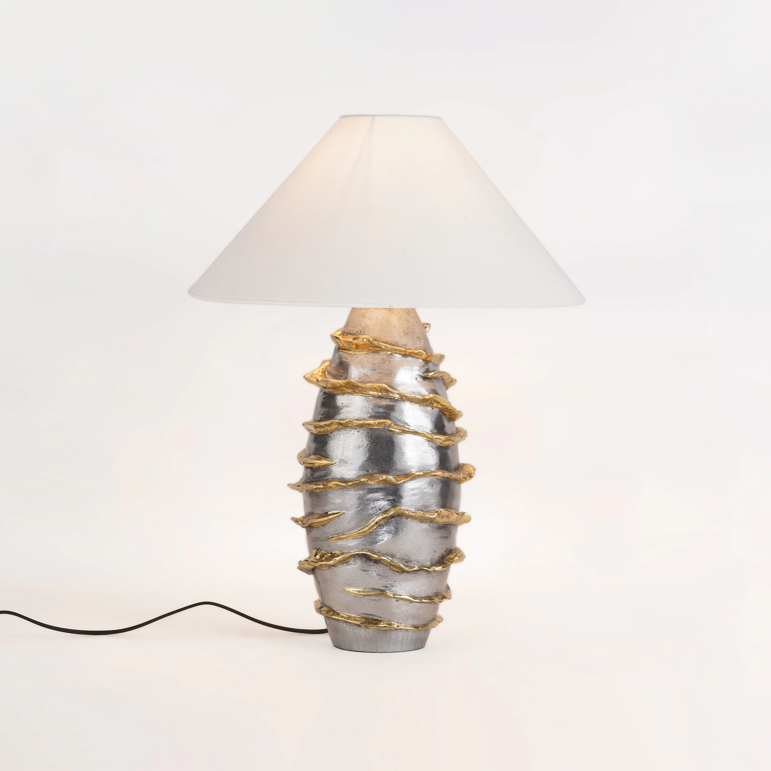 Quattrefoil Luxury Decor & Lighting