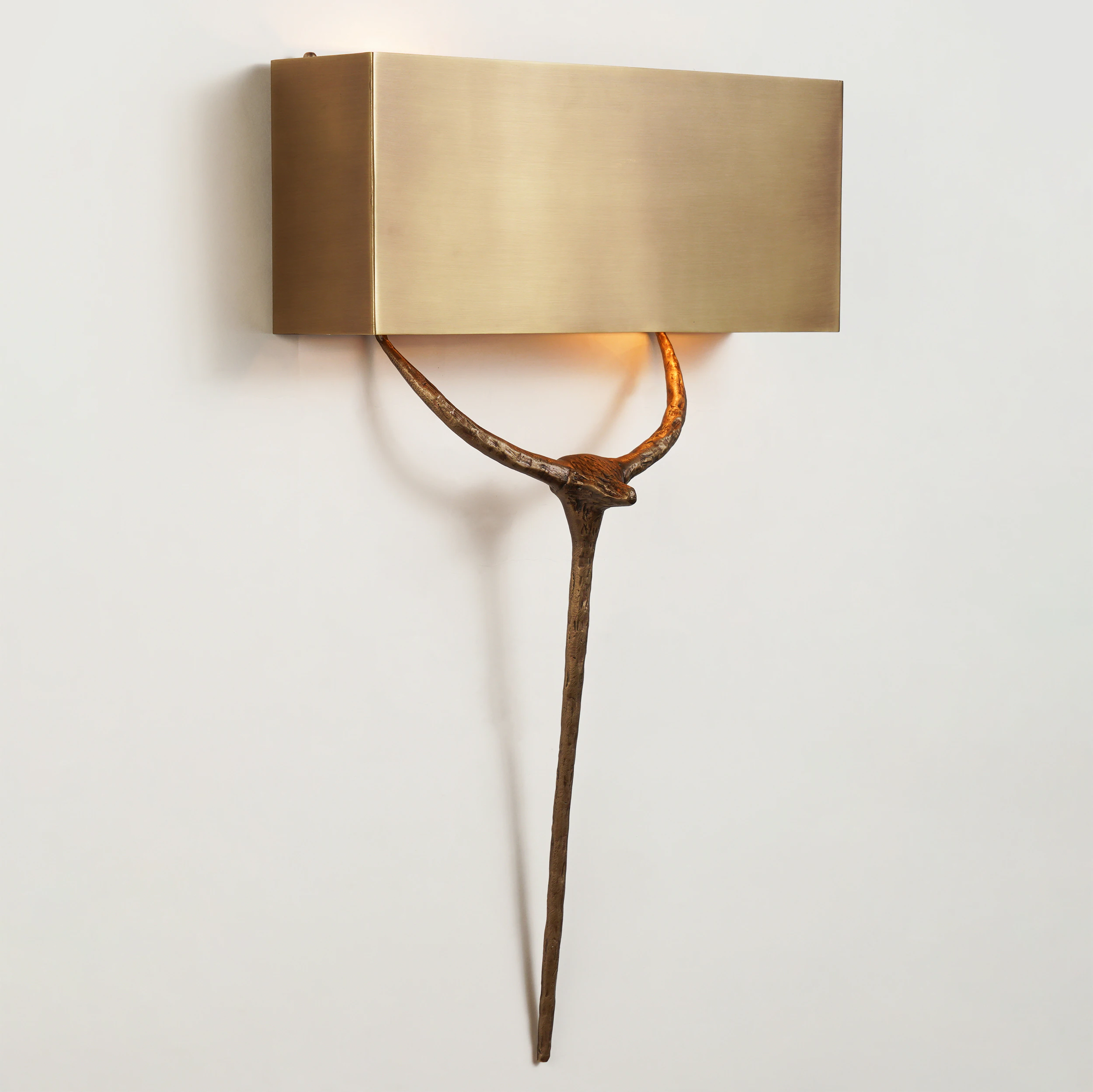 Quattrefoil Luxury Decor & Lighting