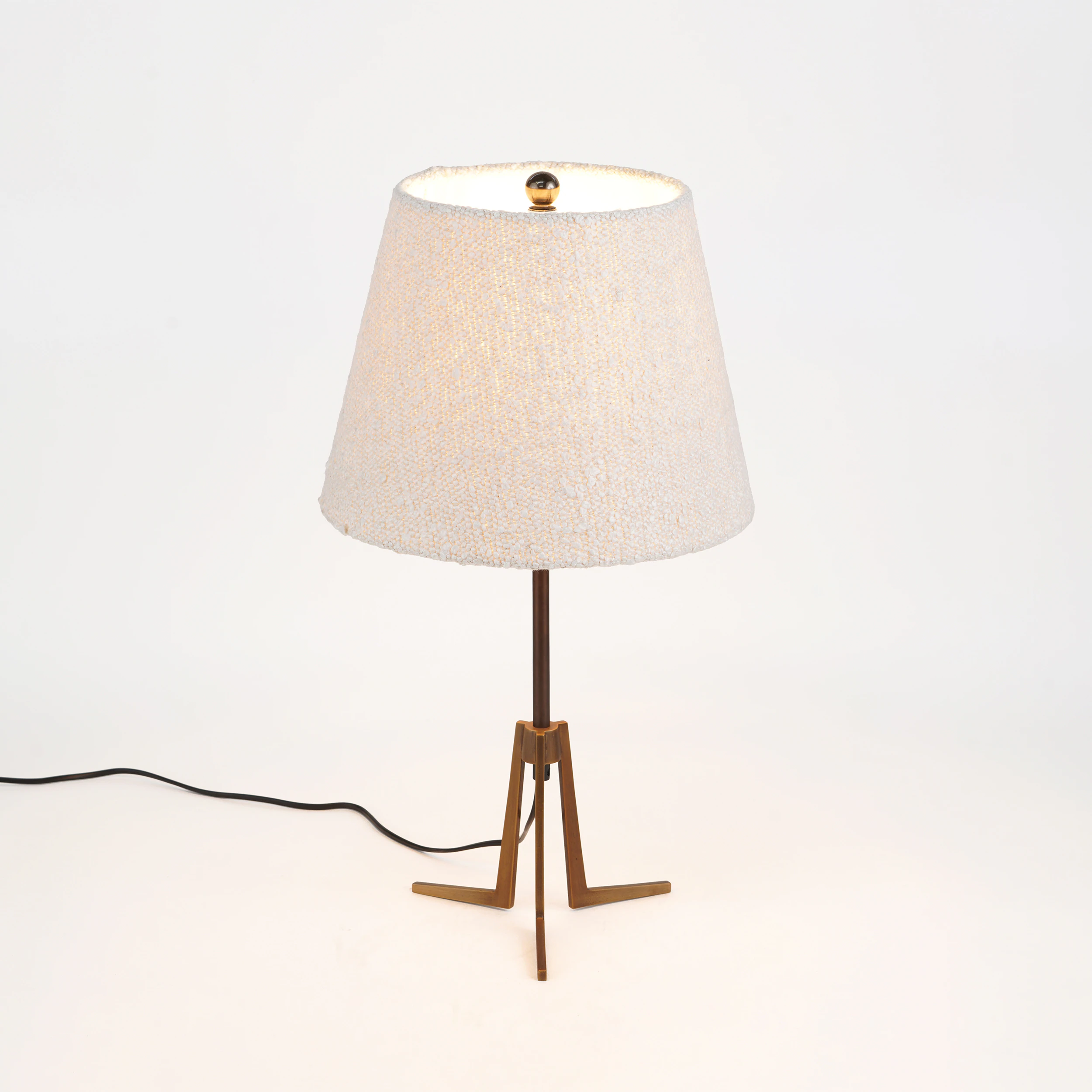 Quattrefoil Luxury Decor & Lighting