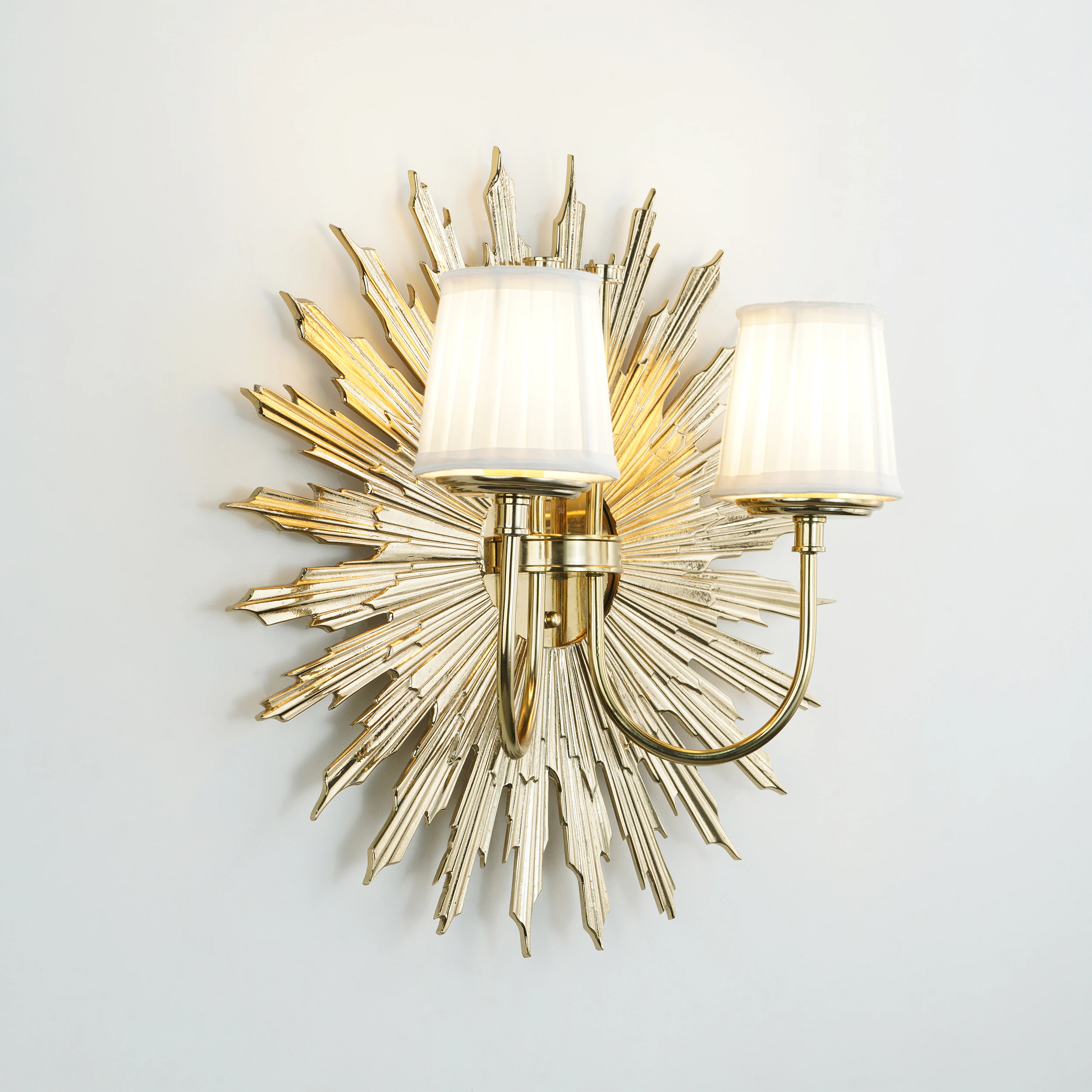 Quattrefoil Luxury Decor & Lighting