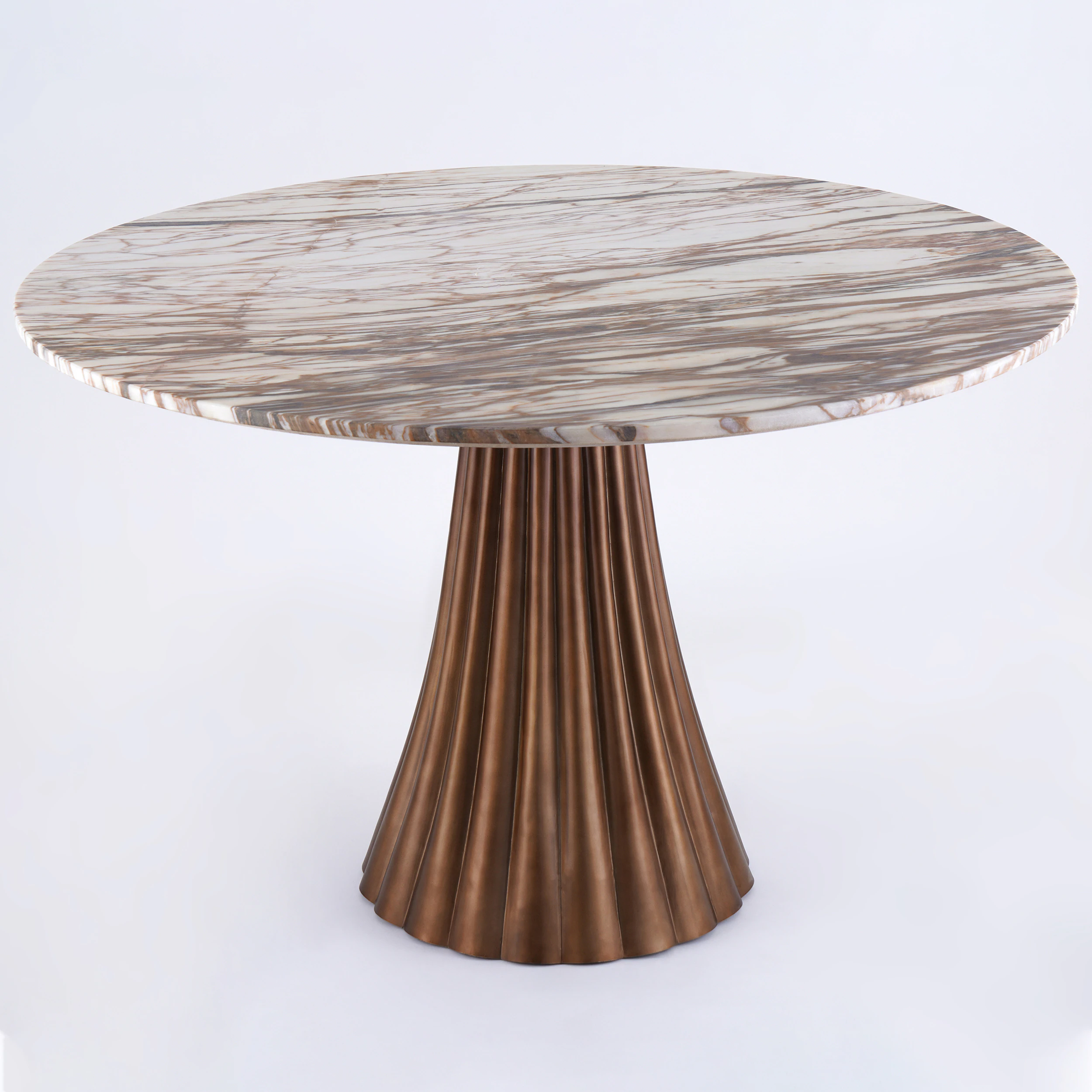 Quattrefoil Luxury Decor & Lighting