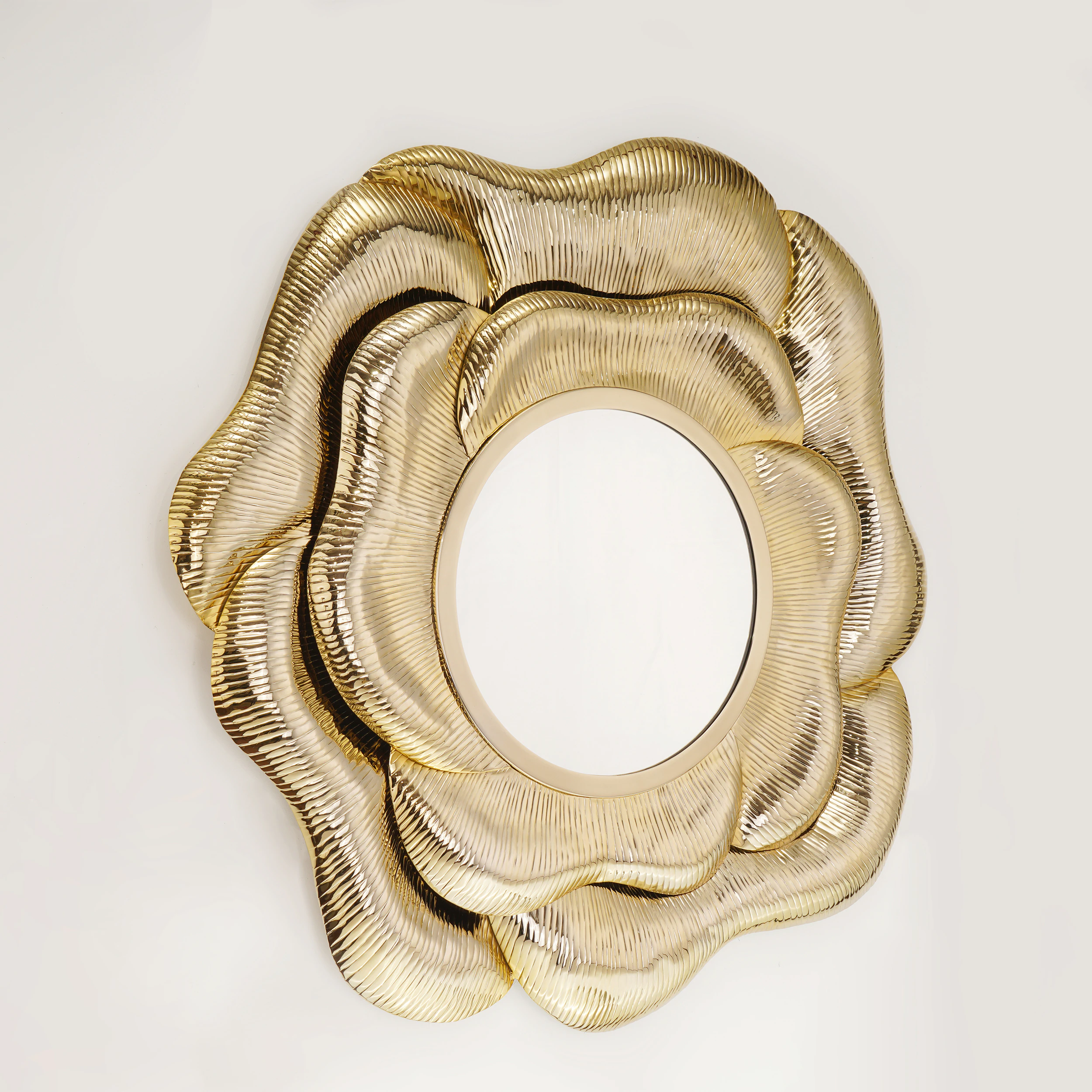 Quattrefoil Luxury Decor & Lighting