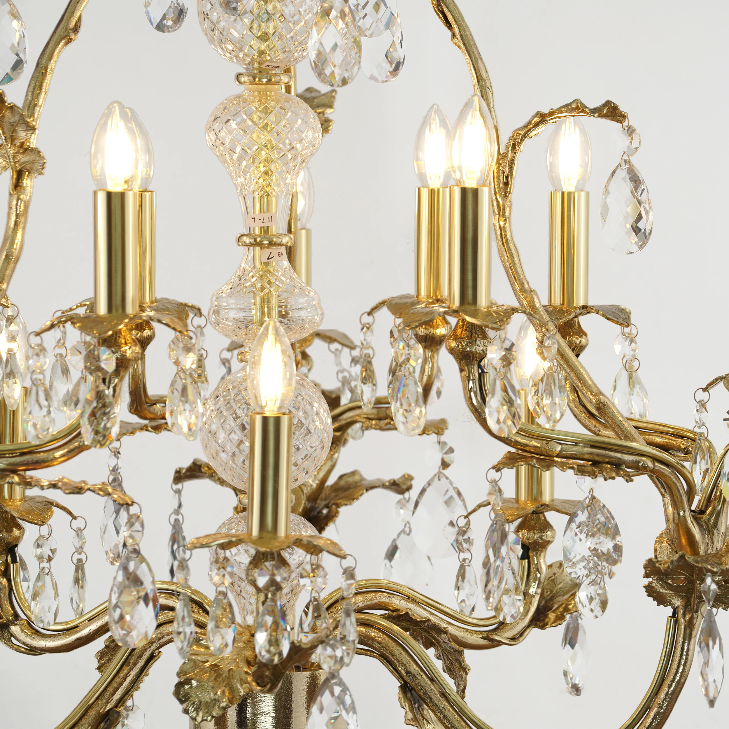 Quattrefoil Luxury Decor & Lighting