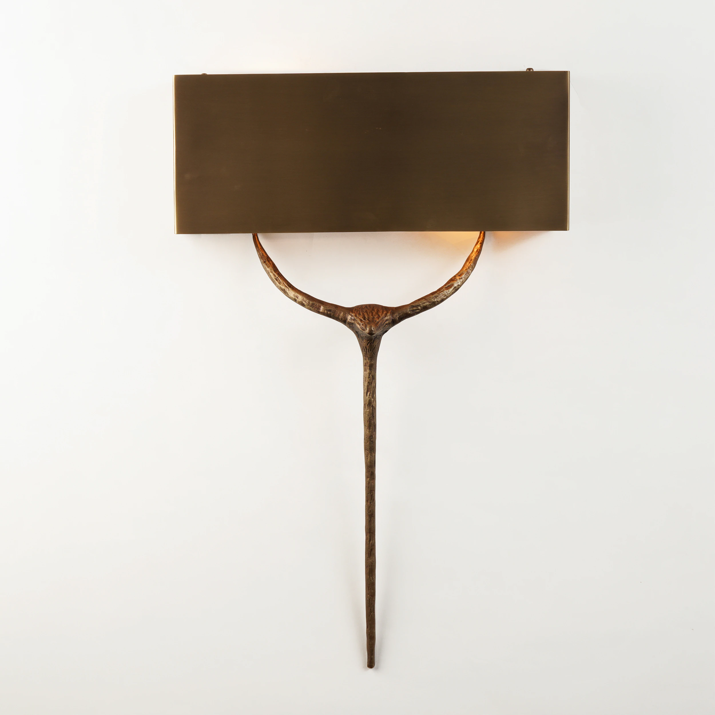 Quattrefoil Luxury Decor & Lighting