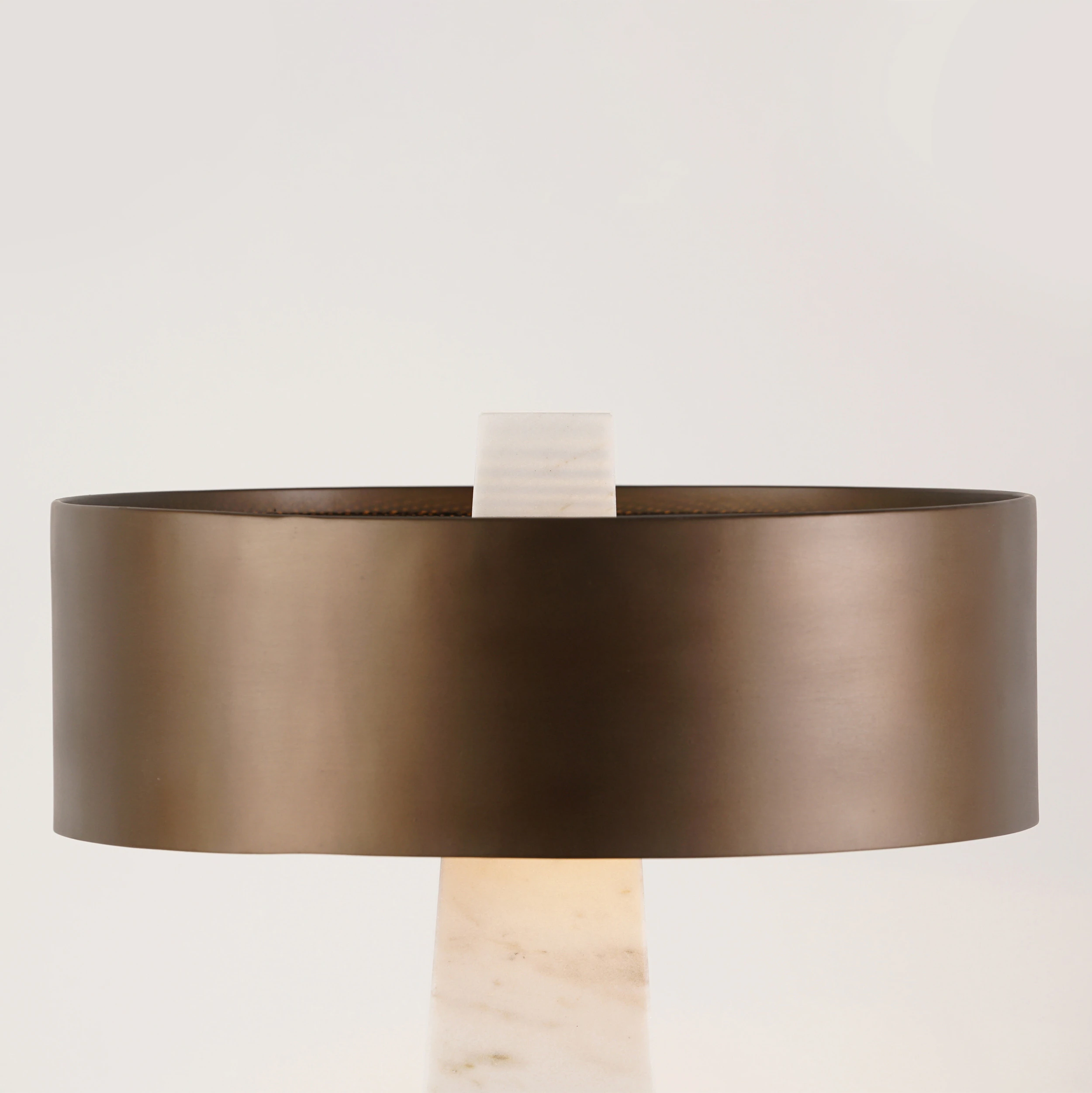 Quattrefoil Luxury Decor & Lighting