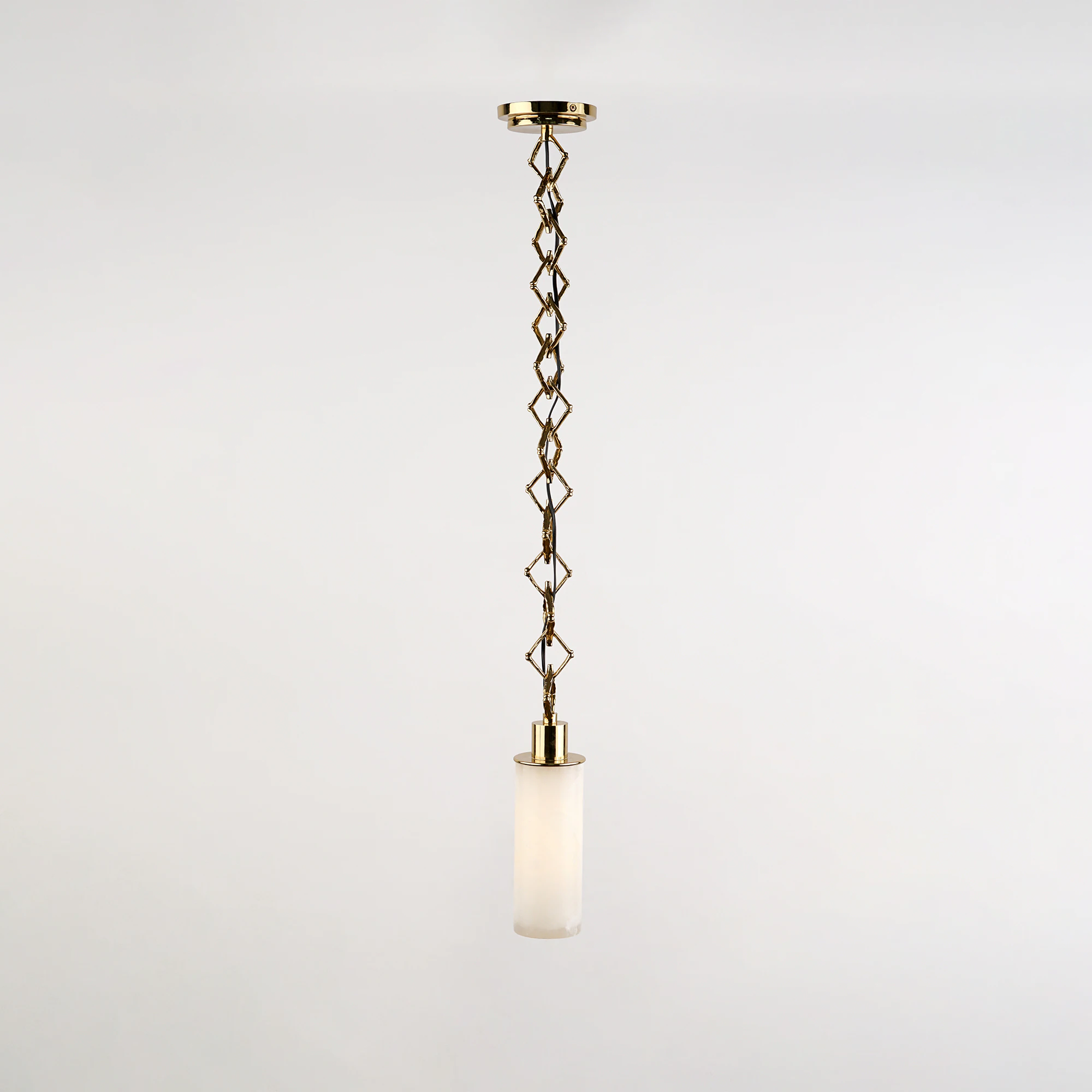 Quattrefoil Luxury Decor & Lighting