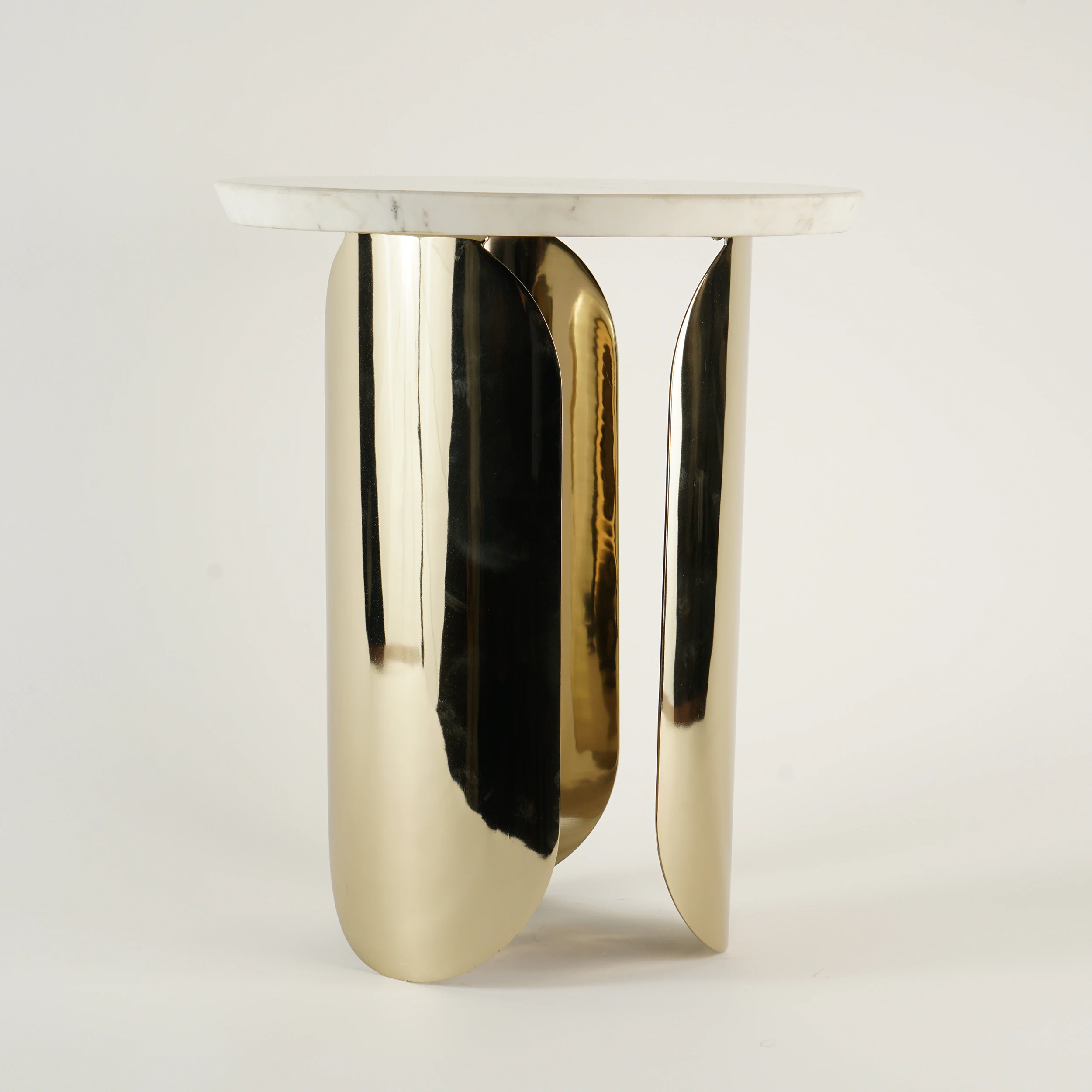 Quattrefoil Luxury Decor & Lighting