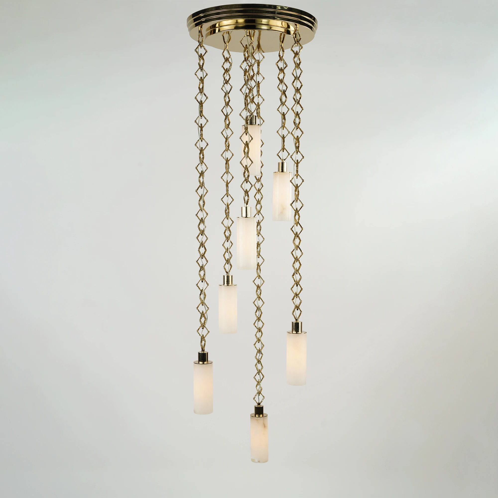 Quattrefoil Luxury Decor & Lighting