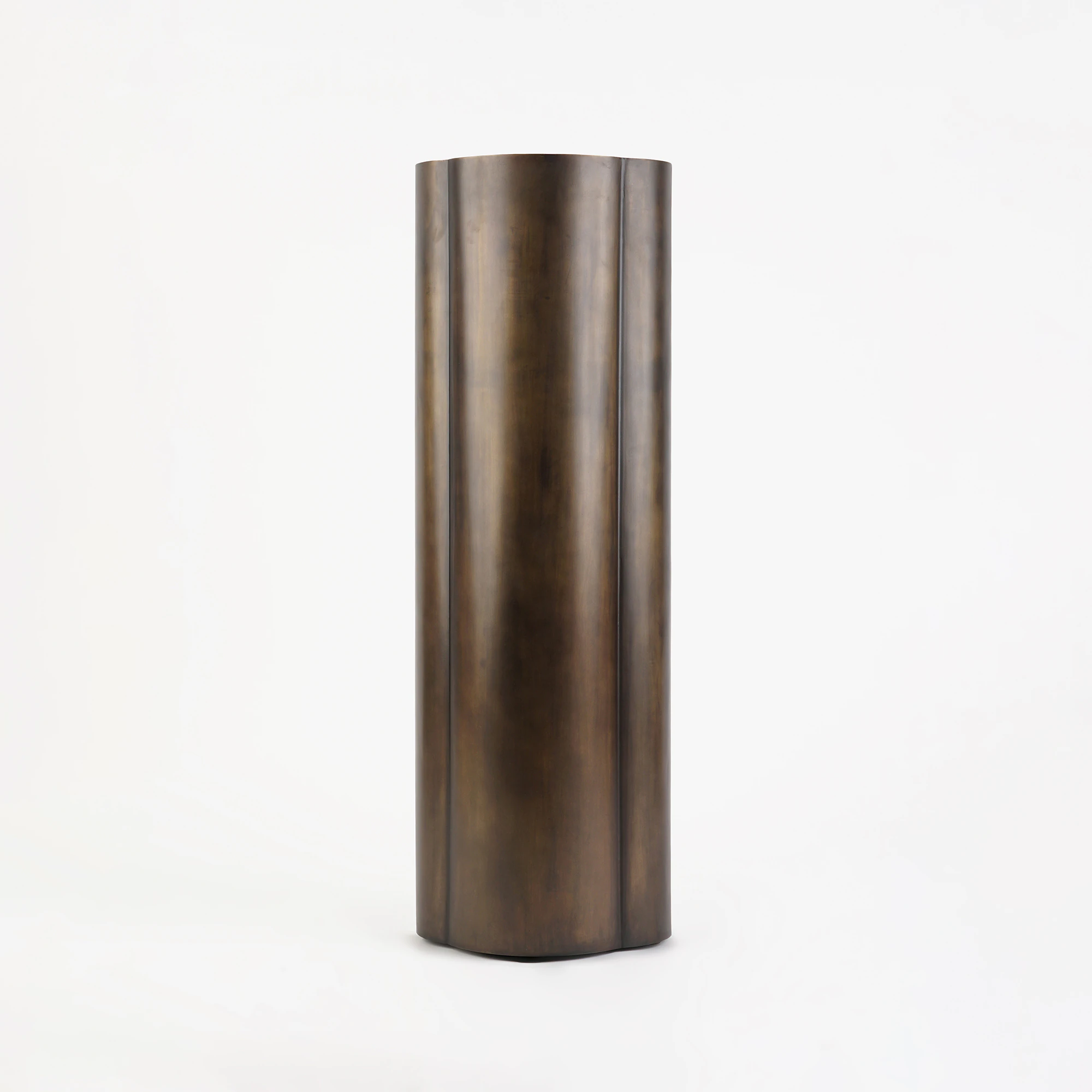Quattrefoil Luxury Decor & Lighting