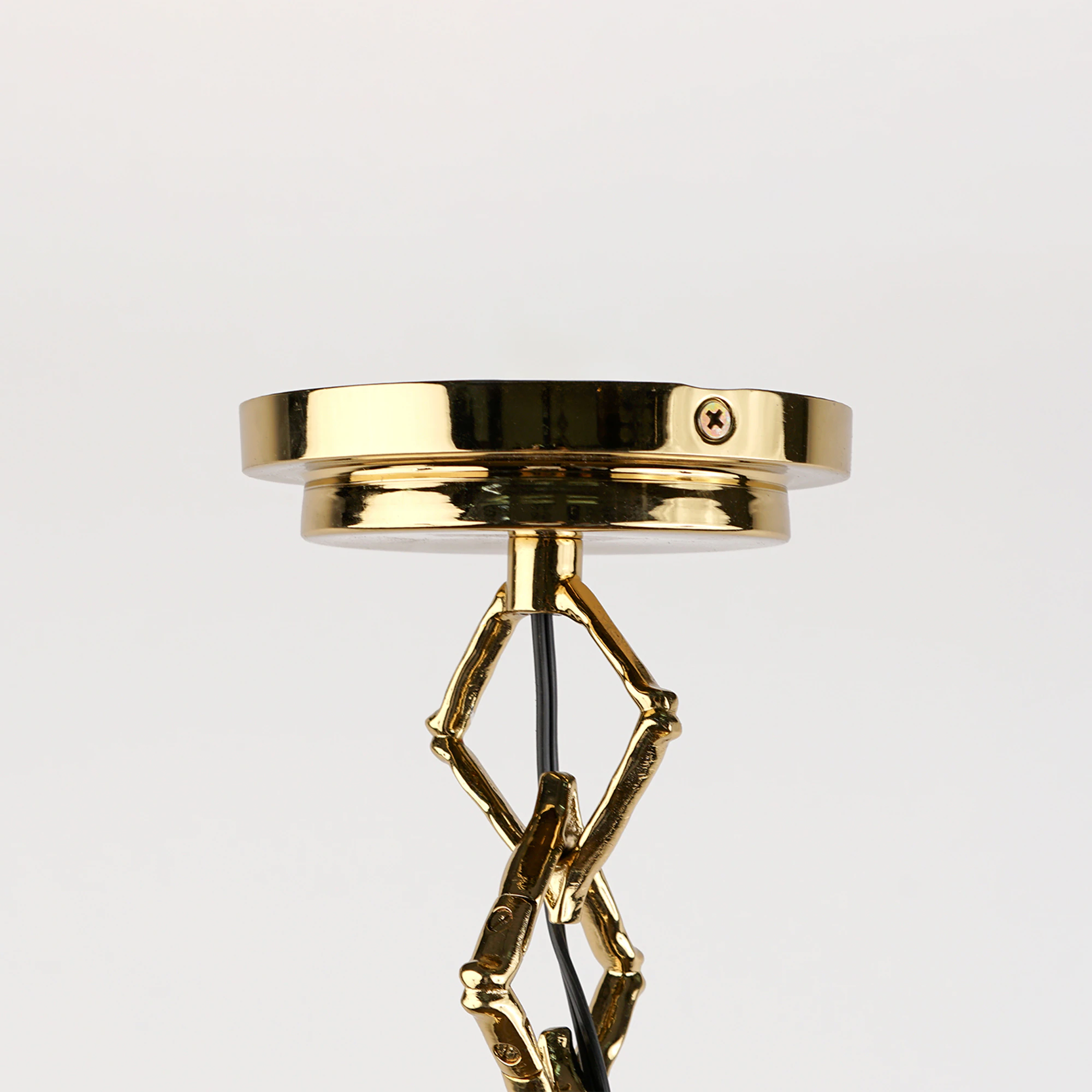Quattrefoil Luxury Decor & Lighting
