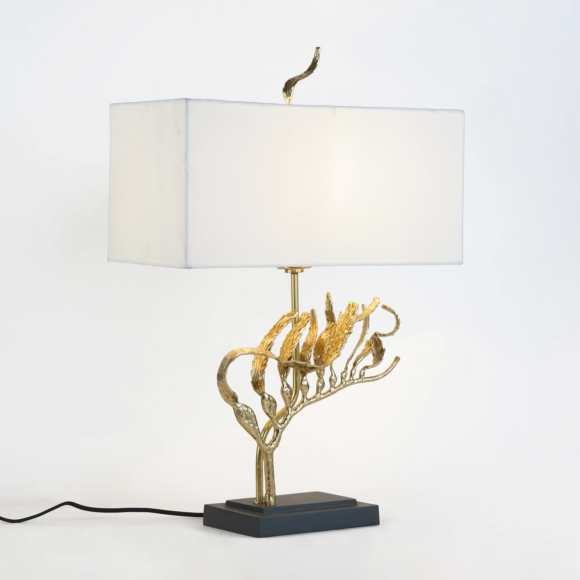 Quattrefoil Luxury Decor & Lighting
