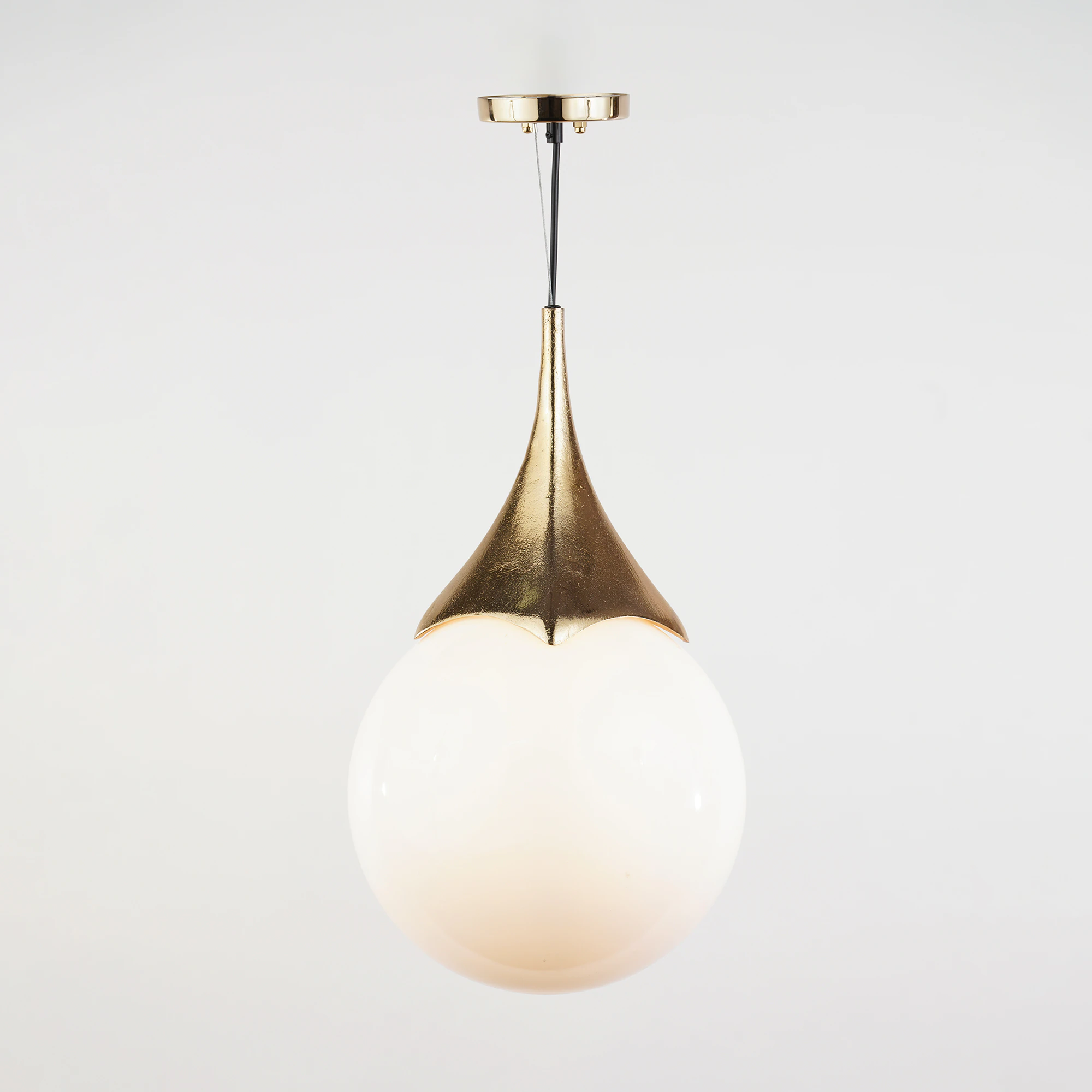 Quattrefoil Luxury Decor & Lighting