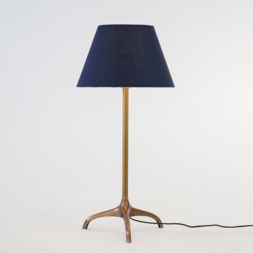 GRIFFIN TABLE LAMP