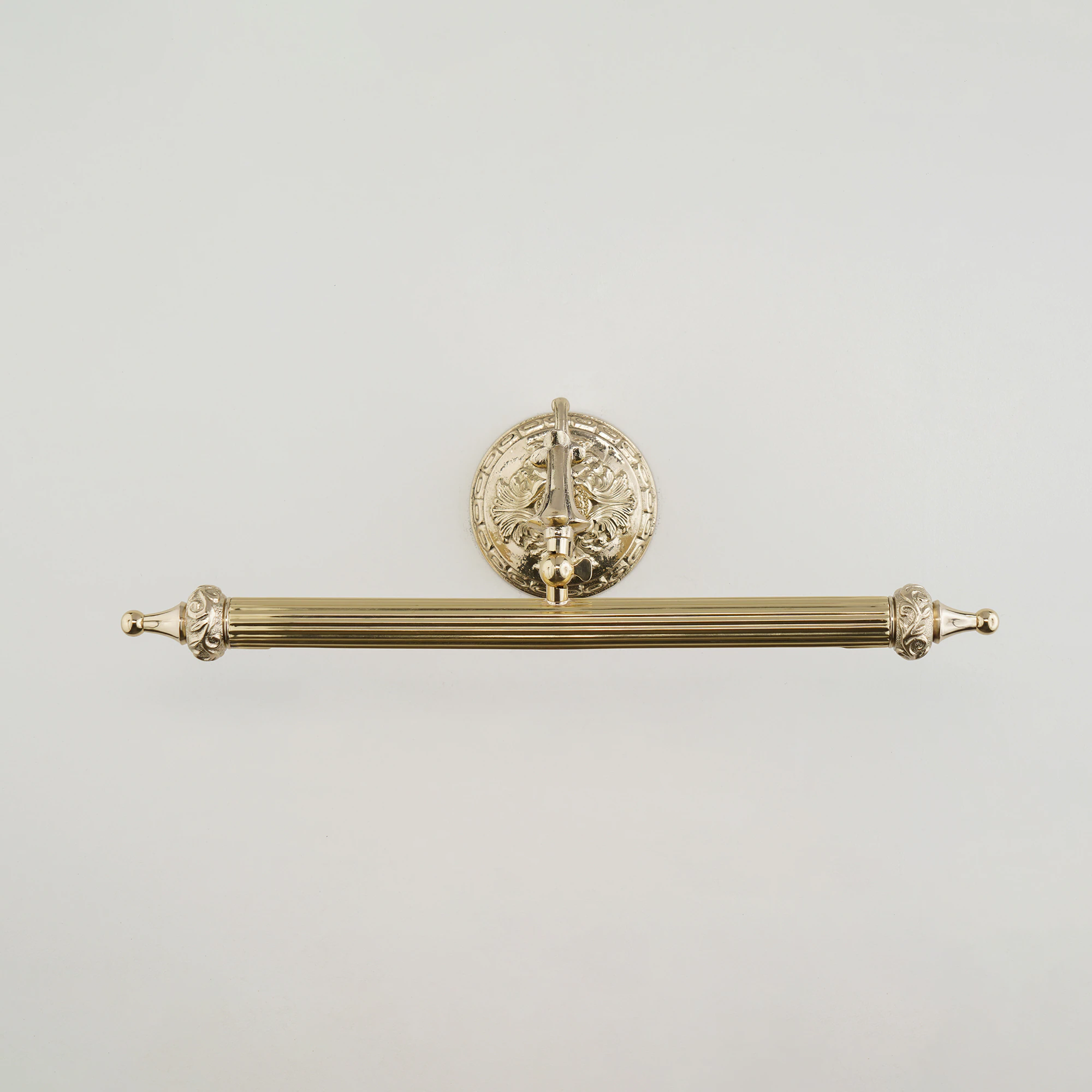 Quattrefoil Luxury Decor & Lighting