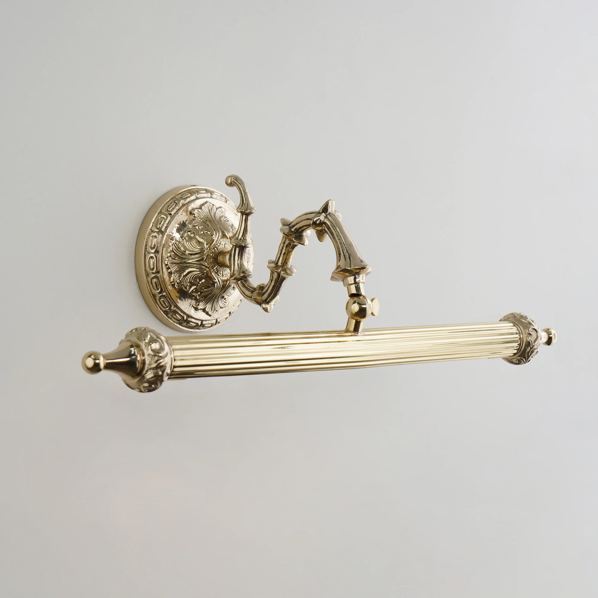 Quattrefoil Luxury Decor & Lighting