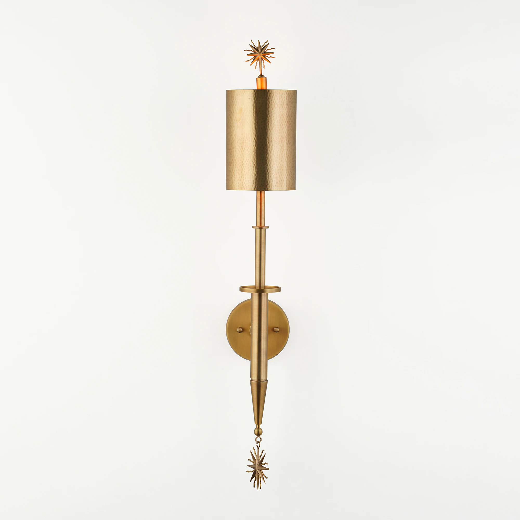 Quattrefoil Luxury Decor & Lighting