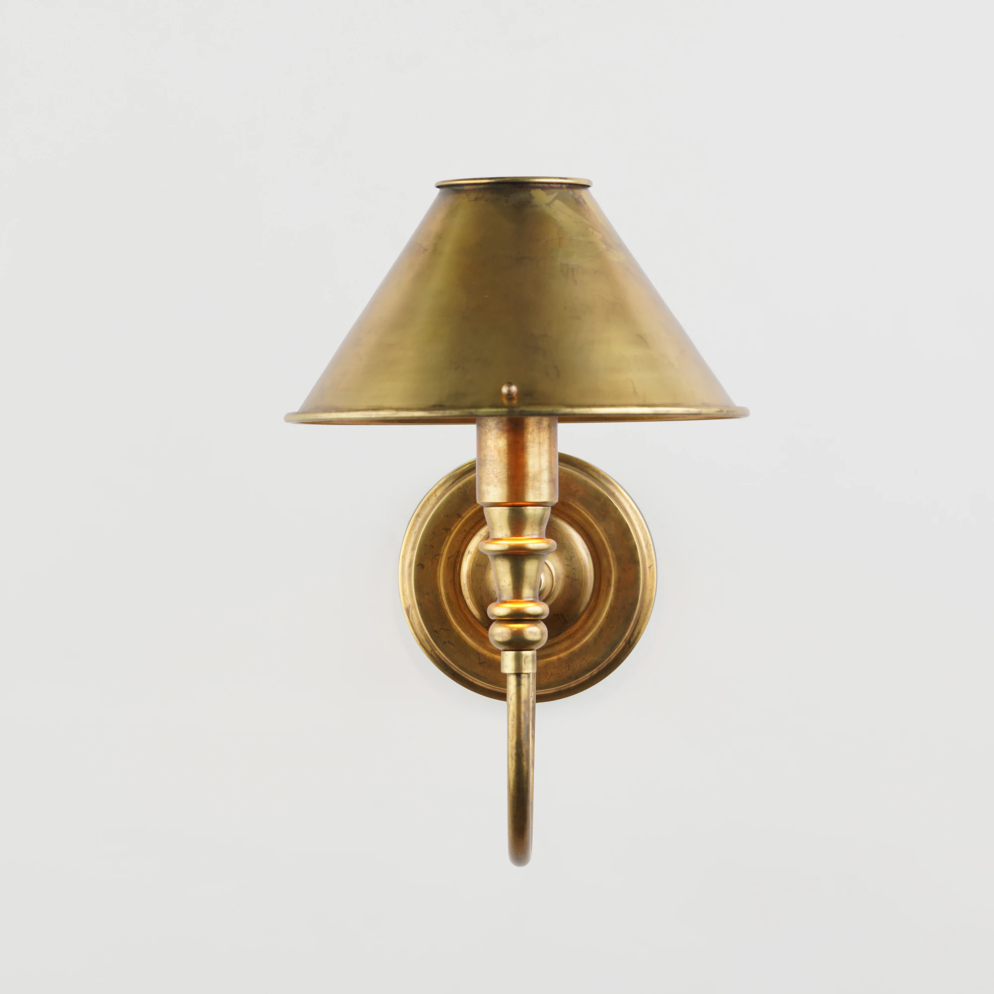 Quattrefoil Luxury Decor & Lighting