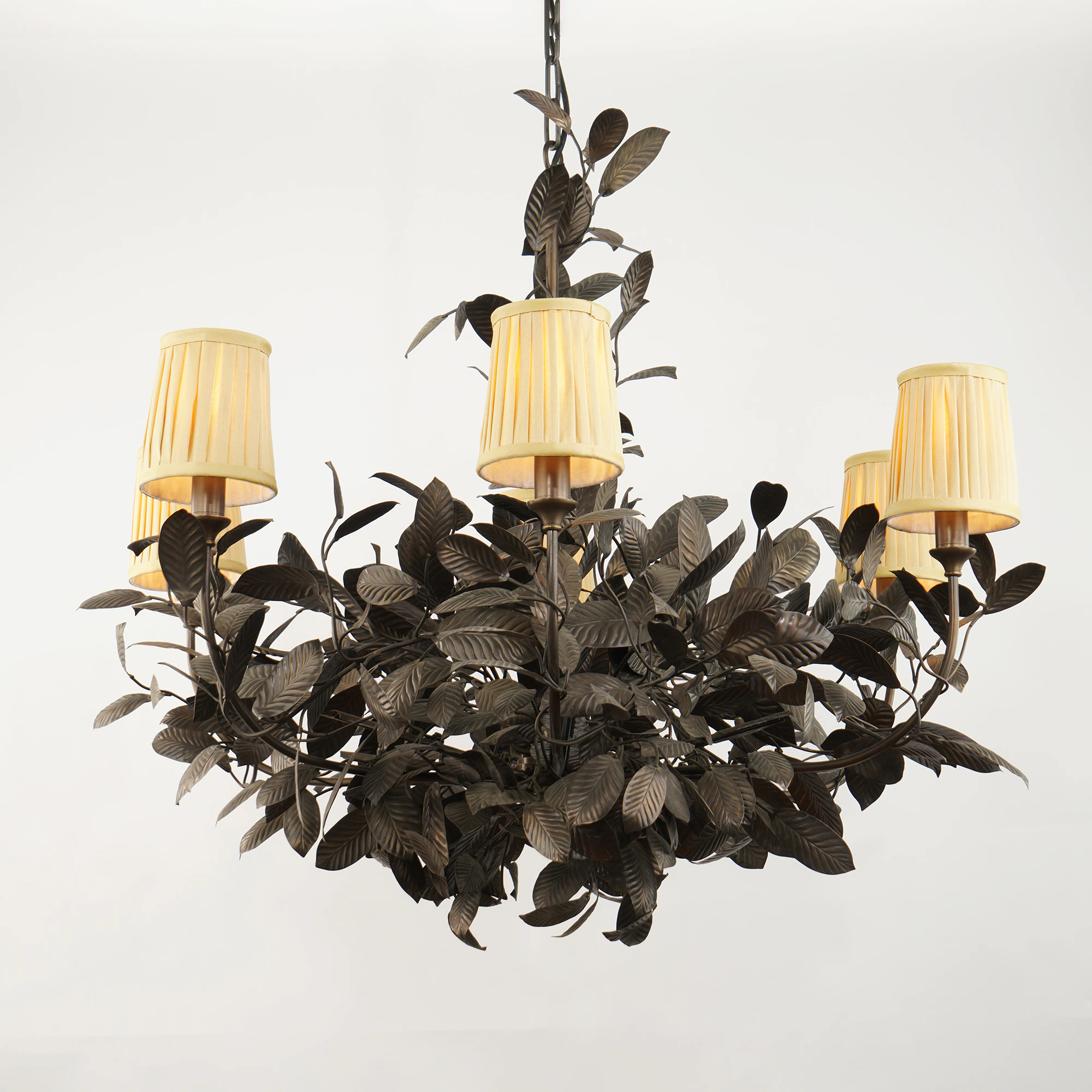 Quattrefoil Luxury Decor & Lighting