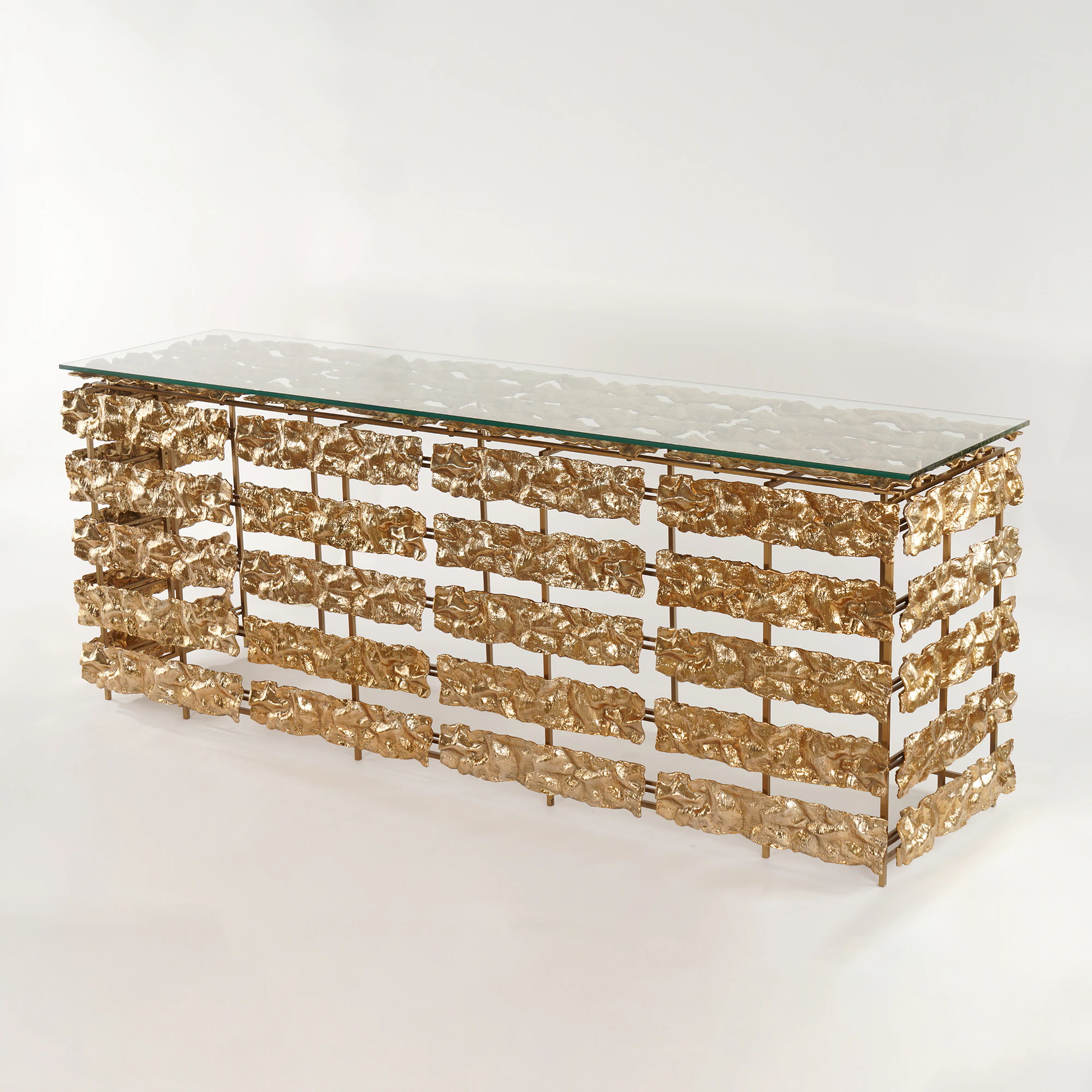 Quattrefoil Luxury Decor & Lighting