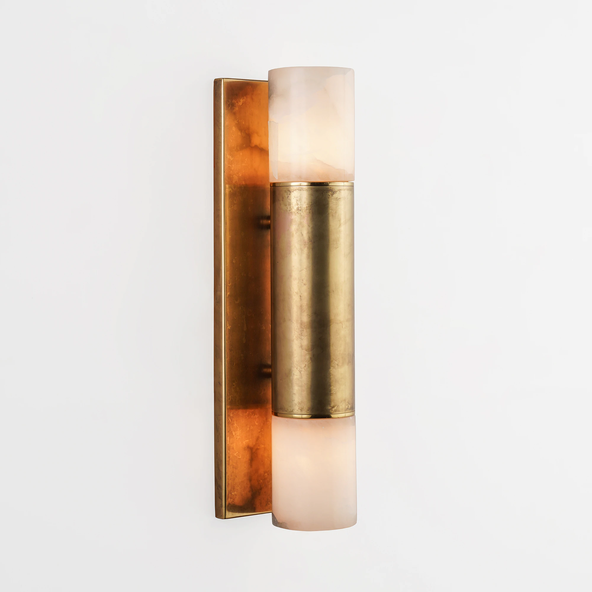 Quattrefoil Luxury Decor & Lighting