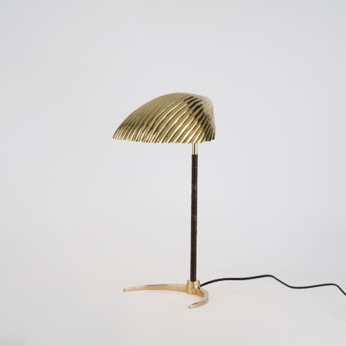 SHELL TABLE LAMP